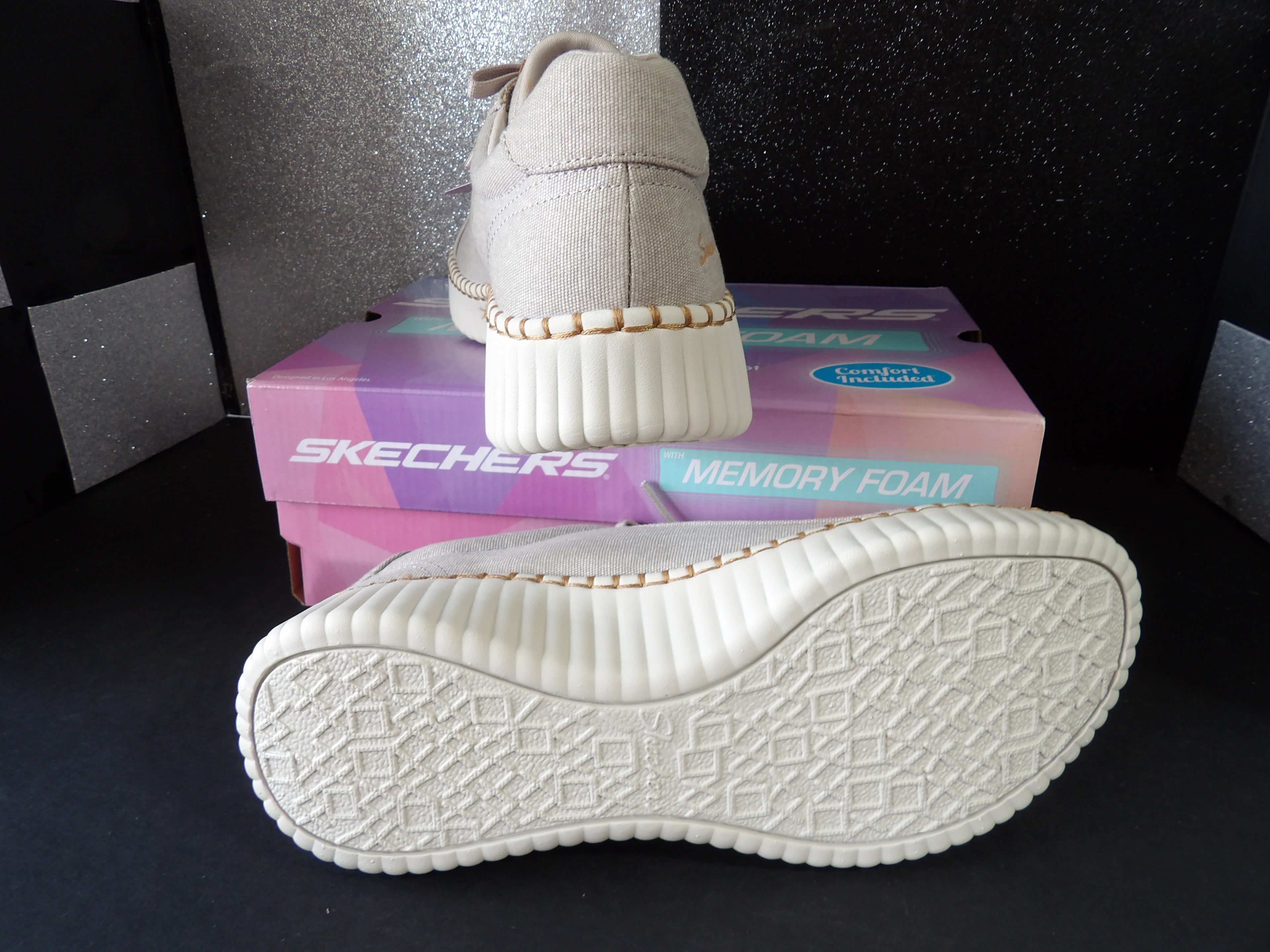Skechers Zip Stride Platform Sneakers – Natural (Women's US Size 9)