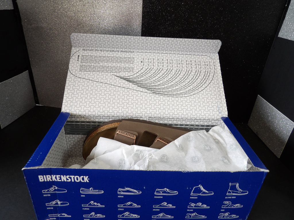 Birkenstock Arizona BS Sandals – Mocha (Women's US Size 8 / Men's US Size 6)