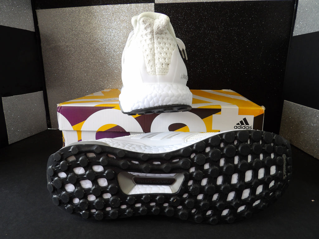 Adidas Ultraboost DNA 1.0 Triple White Running Shoes – (Size US Men's 9.5, Women's 11)