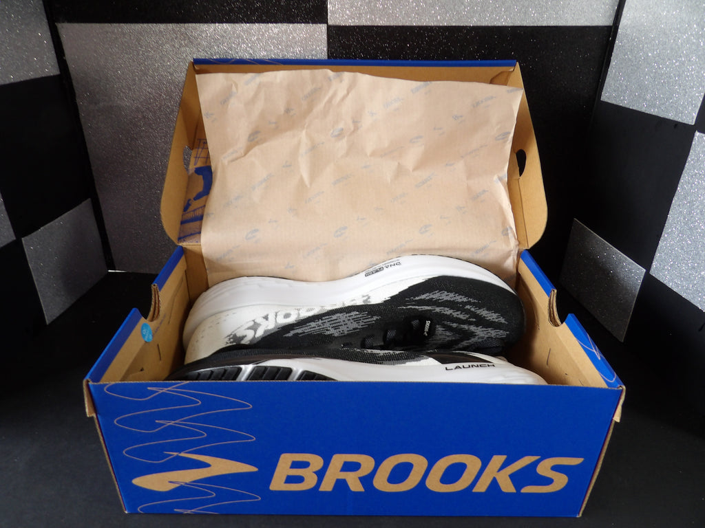Brooks Launch 11 Road Running Shoes – Black/White (Size US Men's 11.5)