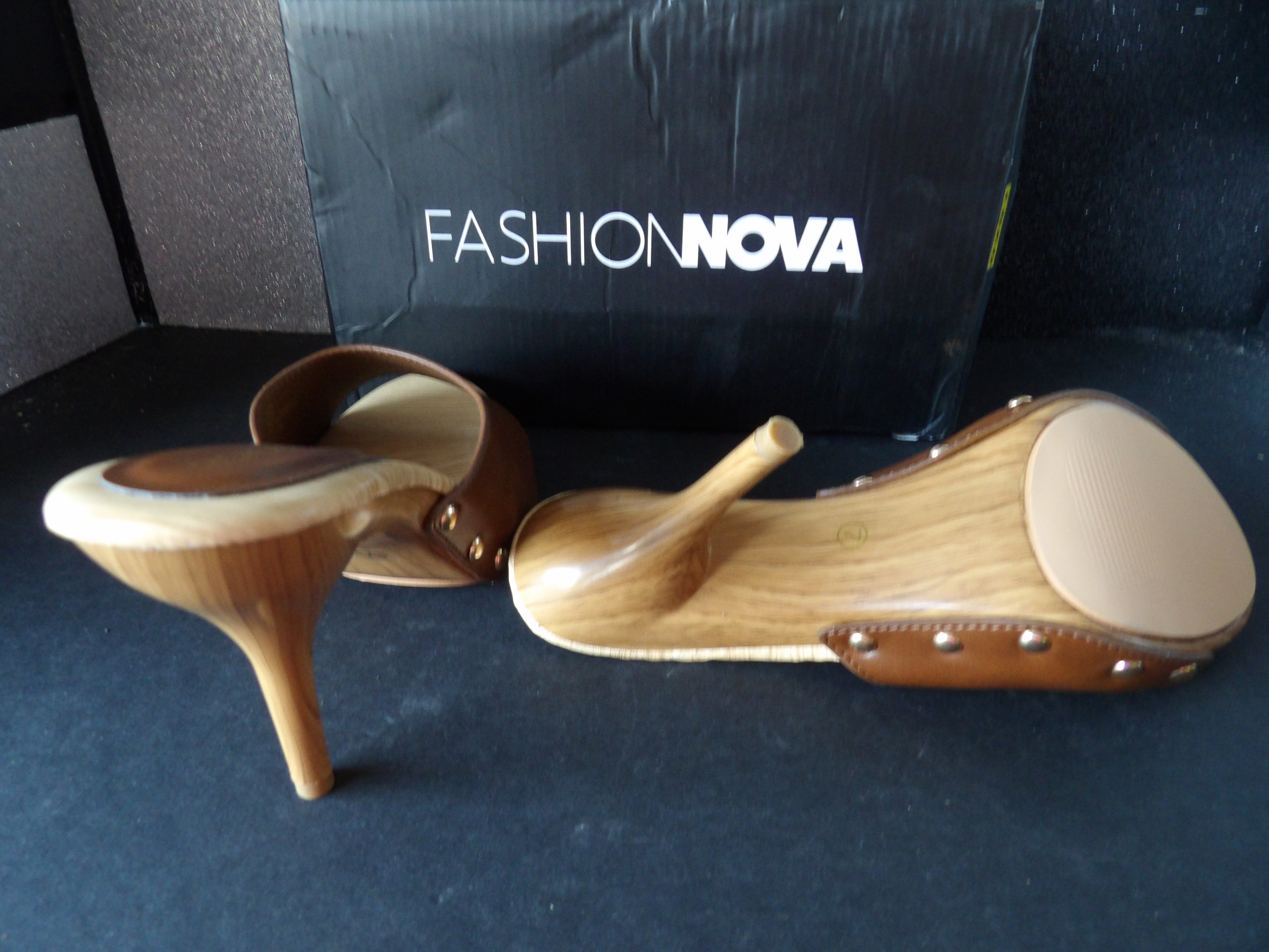 Fashion Nova ACE1 Studded Mule Heels – Brown/Woodgrain (Size US Women's 7)