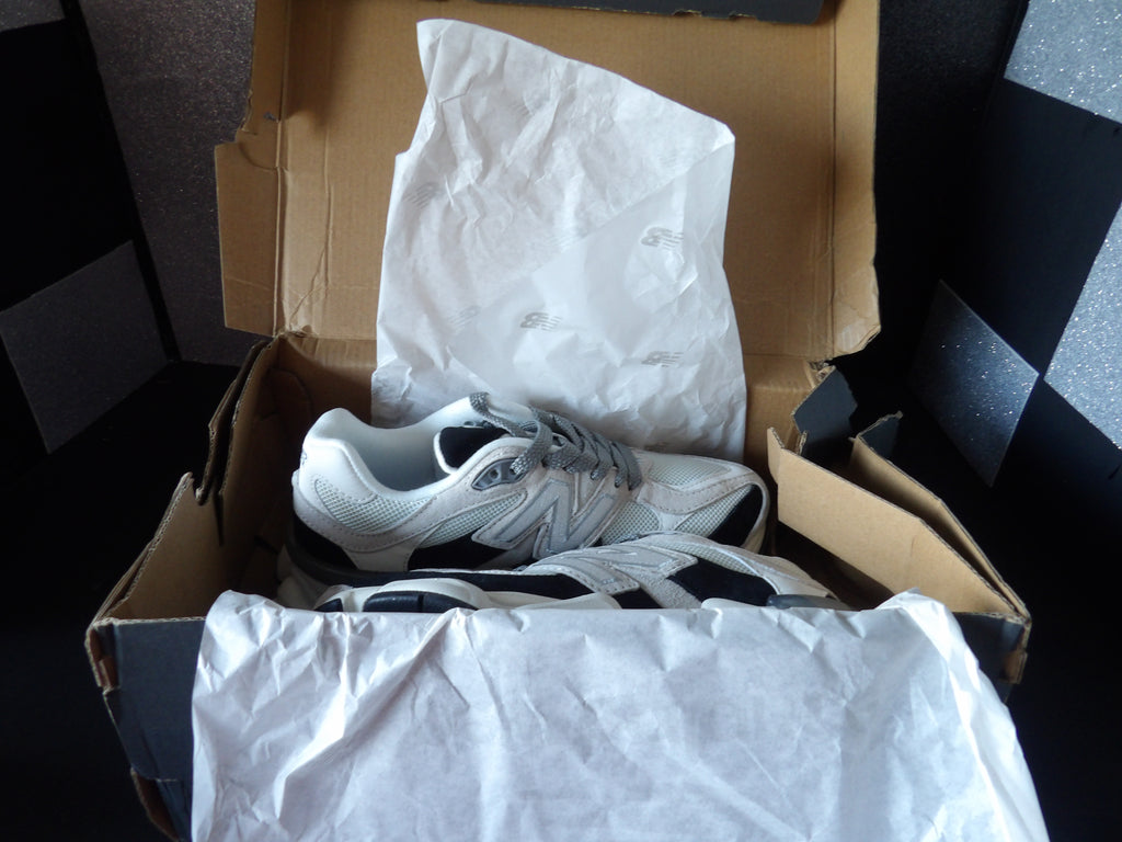 New Balance 9060 – Light Gray/Black (Size US Men's 5.5 / Women's 7)