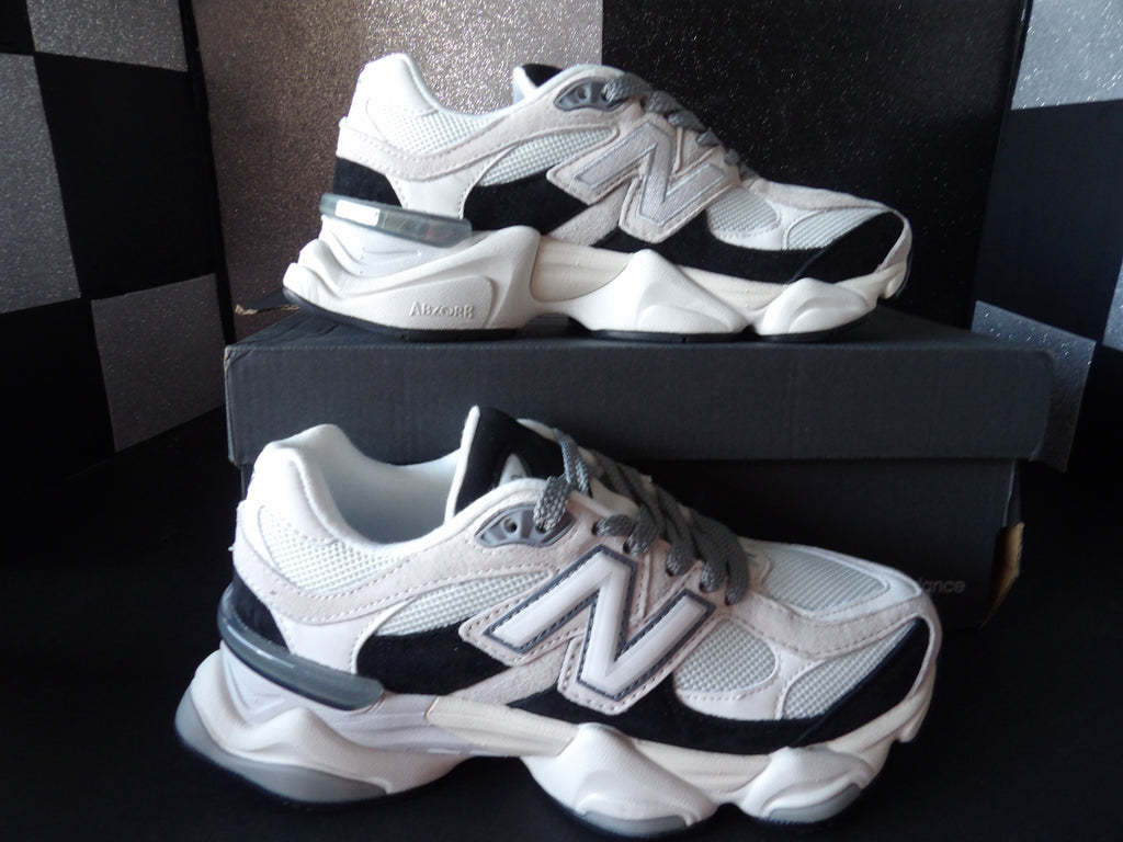New Balance 9060 – Light Gray/Black (Size US Men's 5.5 / Women's 7)