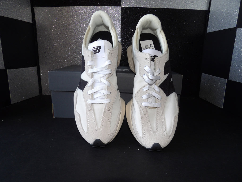 New Balance 327 – White/Black (Size US Women's 7)