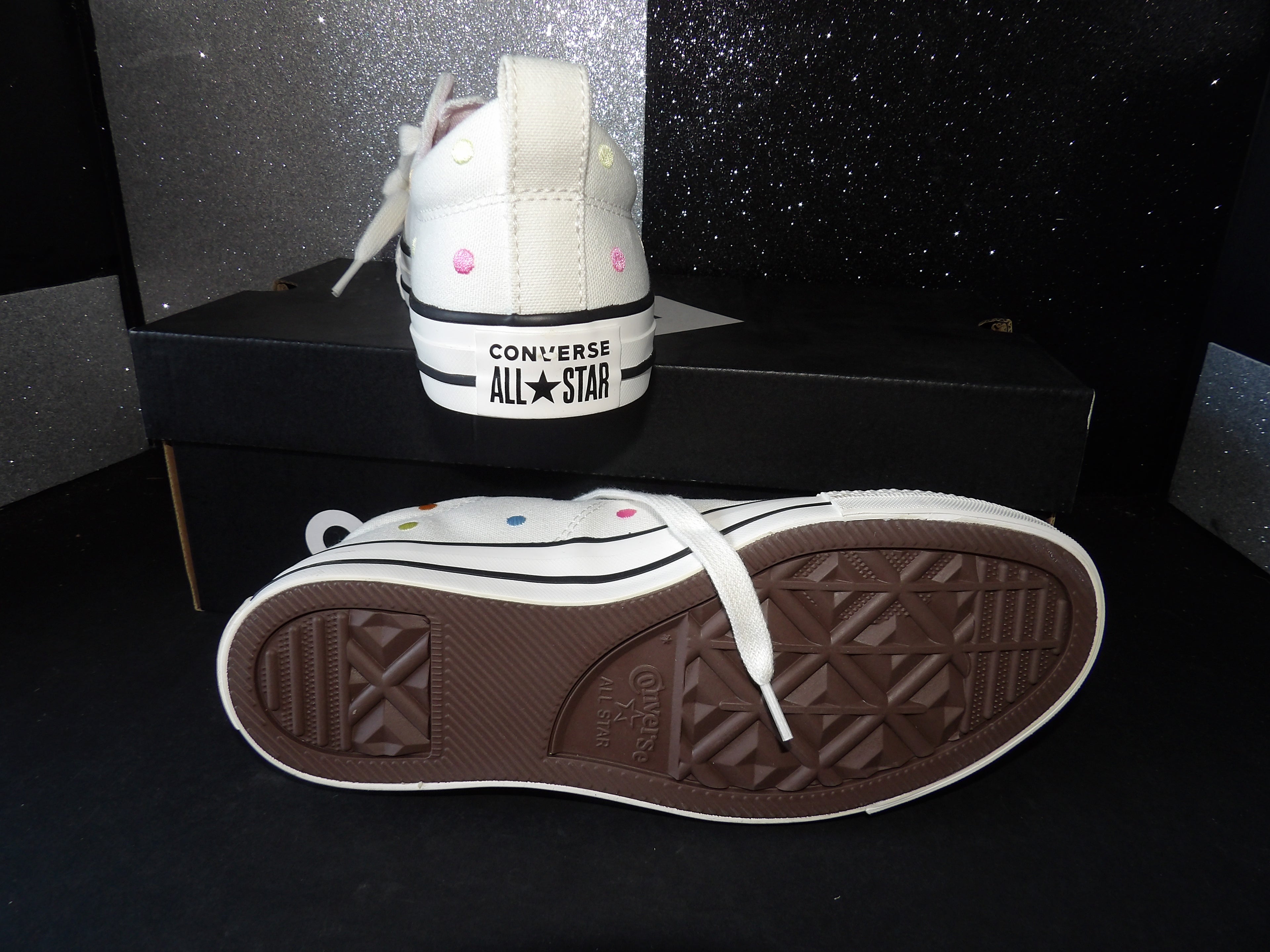 Converse Chuck Taylor All Star Lift Low "Pastel Polka Dot" – White/Multi (Size US Women's 5.5)