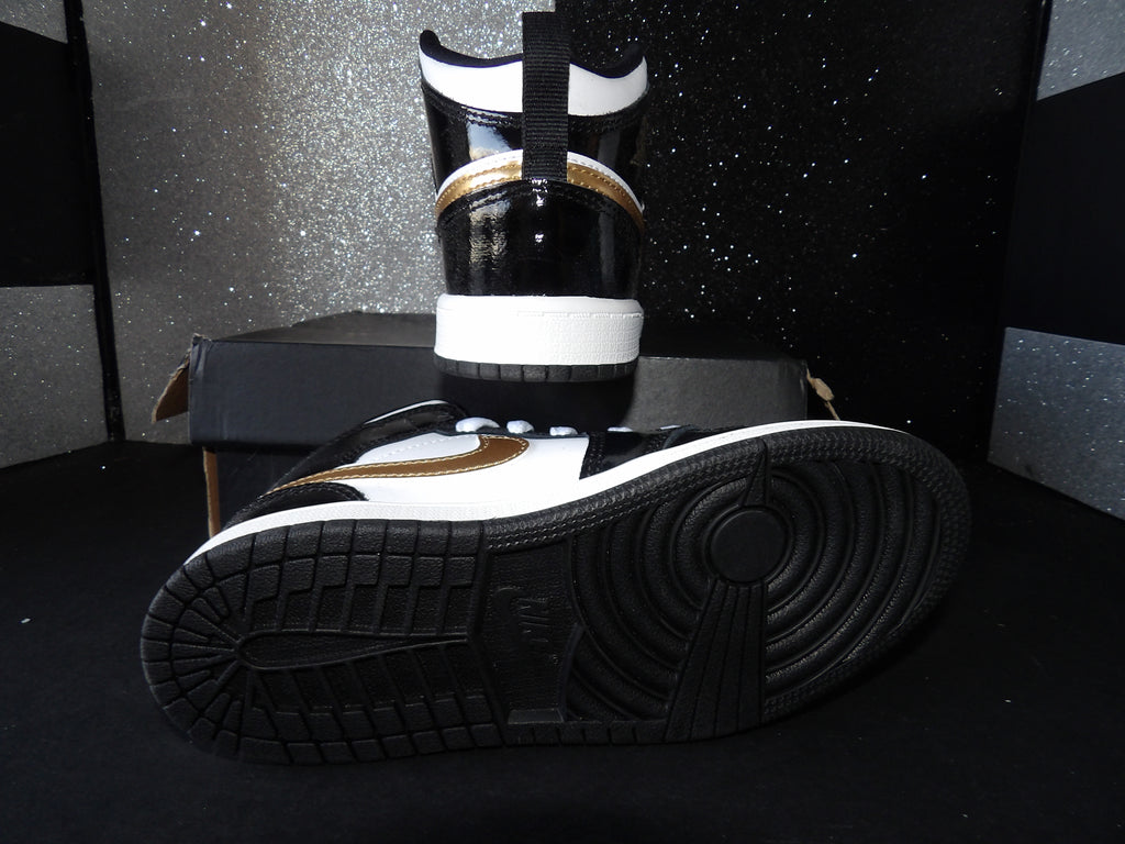 Air Jordan 1 Mid SE - Black/Metallic Gold/White (Size US 1Y)