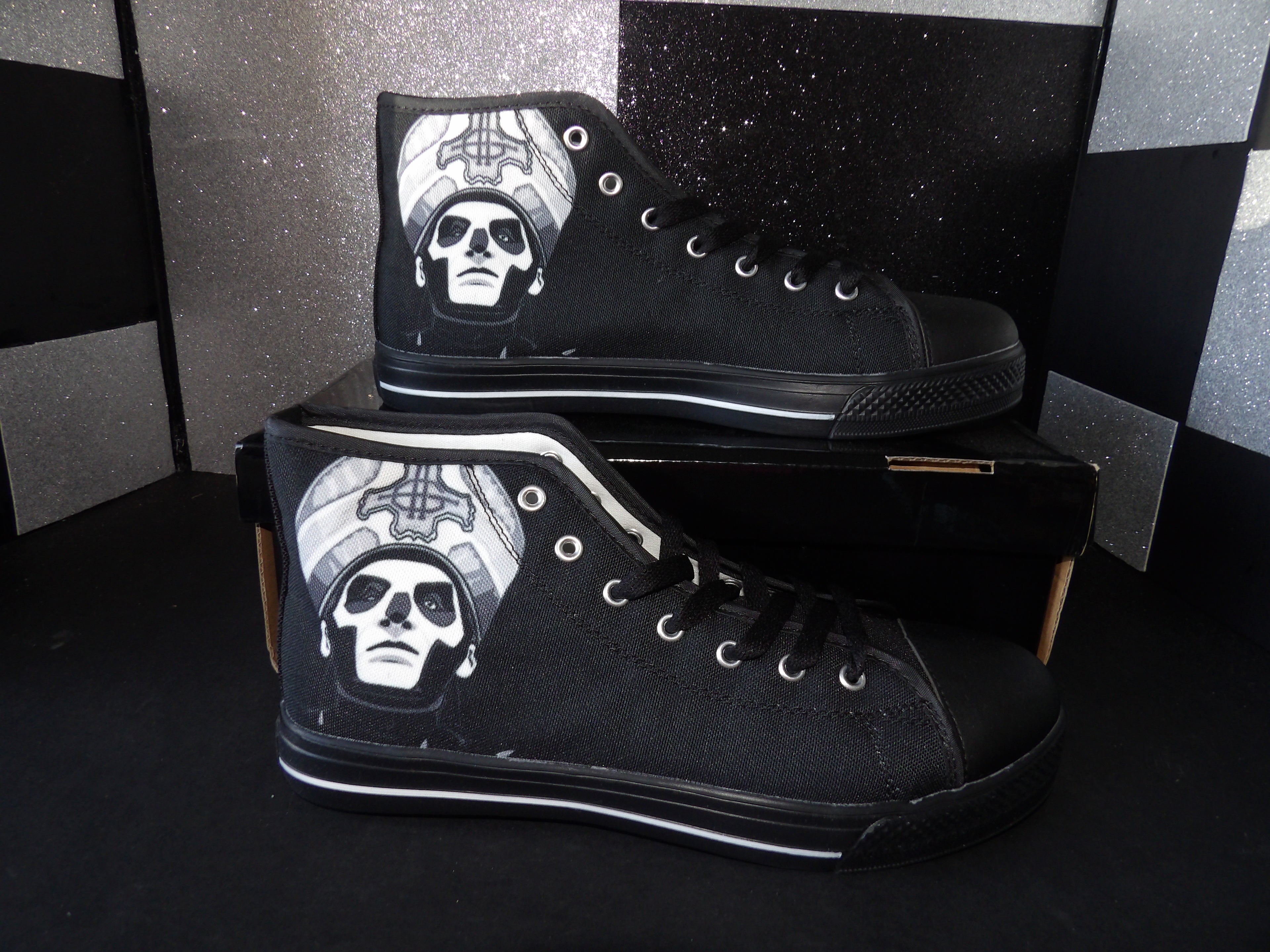 High Top Canvas Sneakers – Black (Size US Men's 9 EU 41)