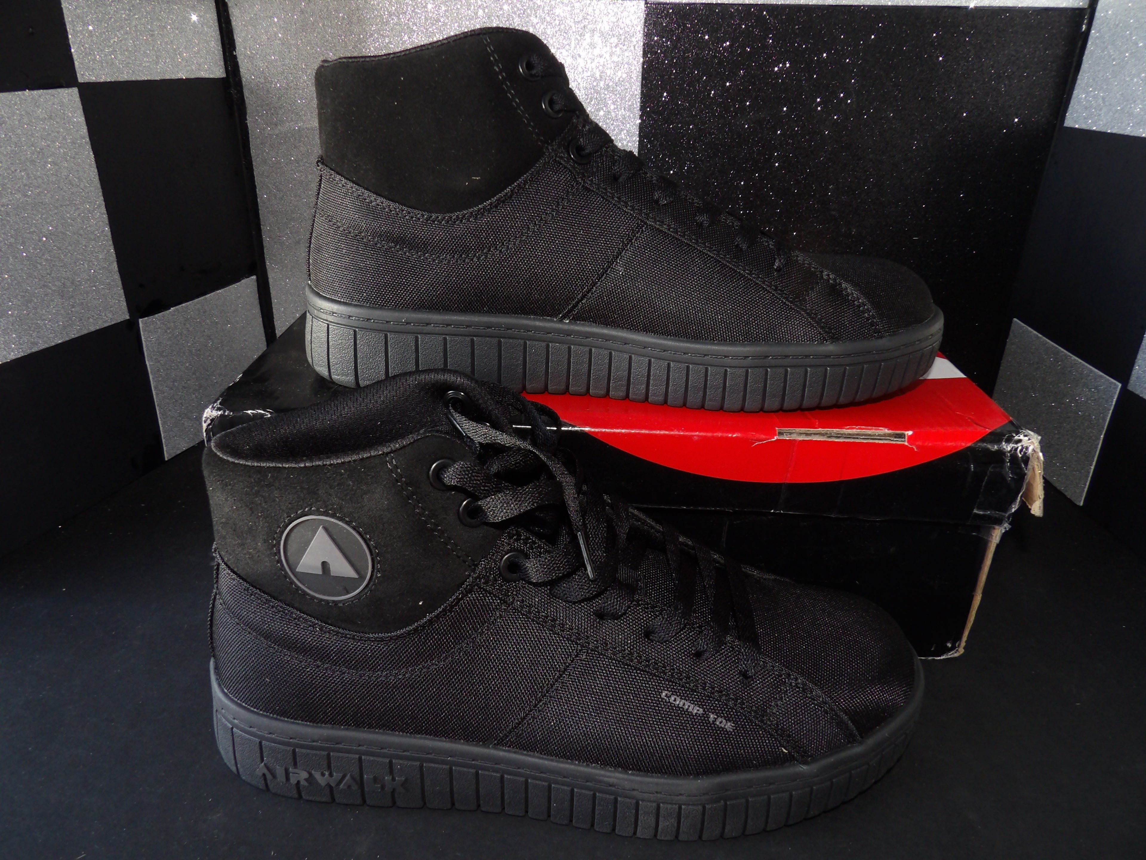 Airwalk Deuce Mid Canvas Sneakers – Black (Size US Men's 9.5)