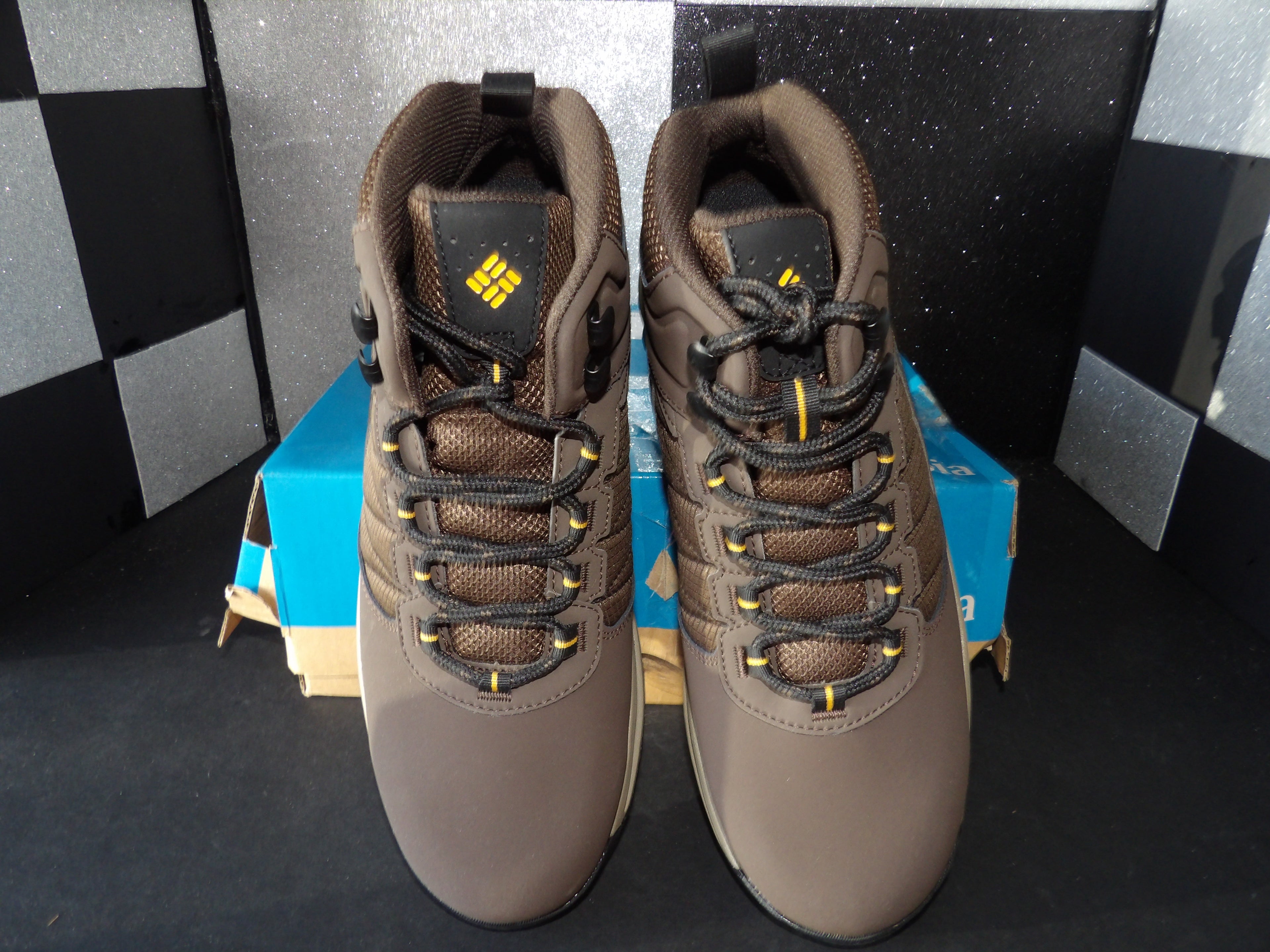 Columbia Transverse Hike Waterproof Mid Hiking Boots – Brown/Golden Yellow (Size US Men's 9)