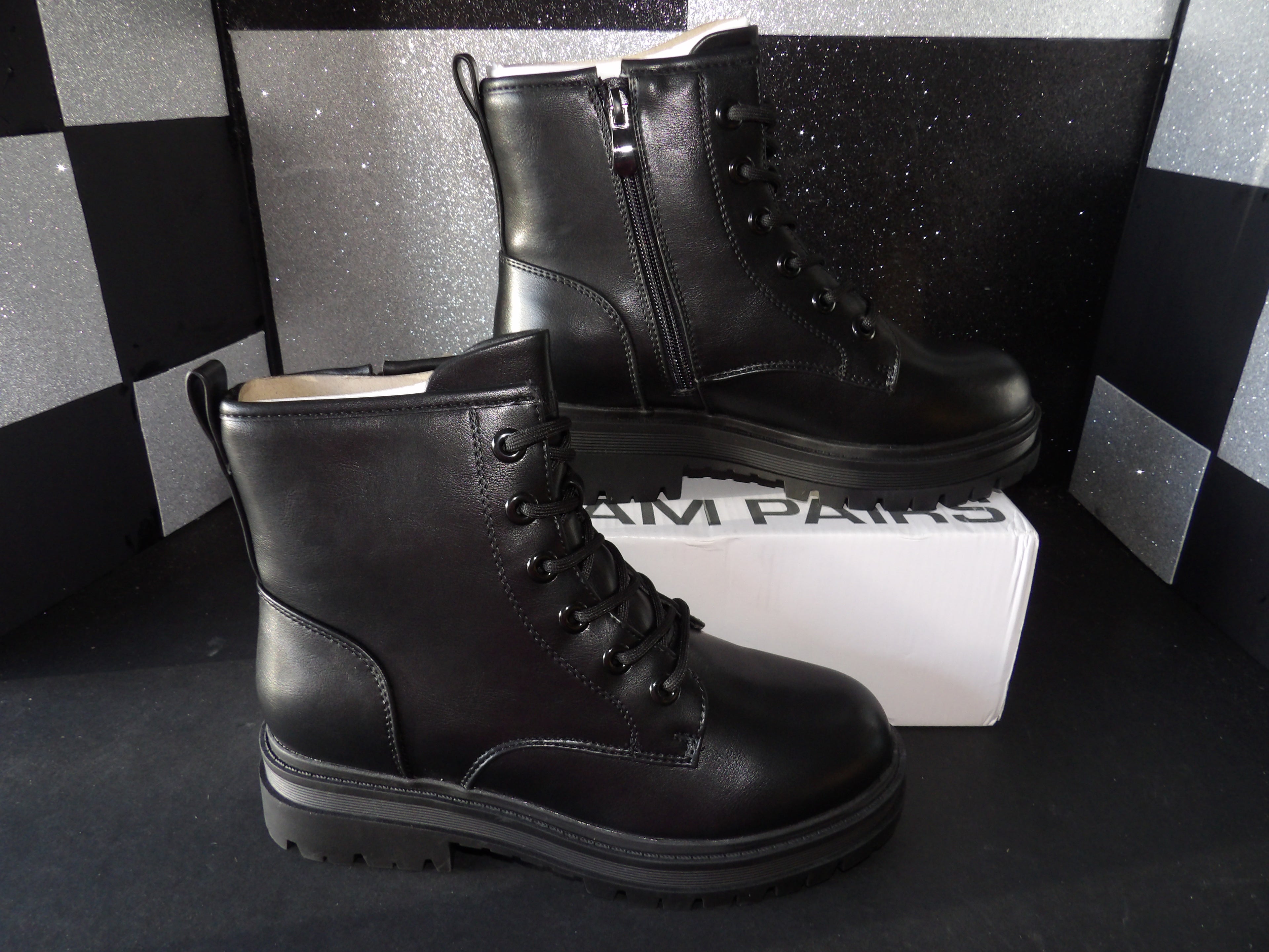 Dream Pairs Lace-Up Combat Boots – Black (Size US Women's 7.5)