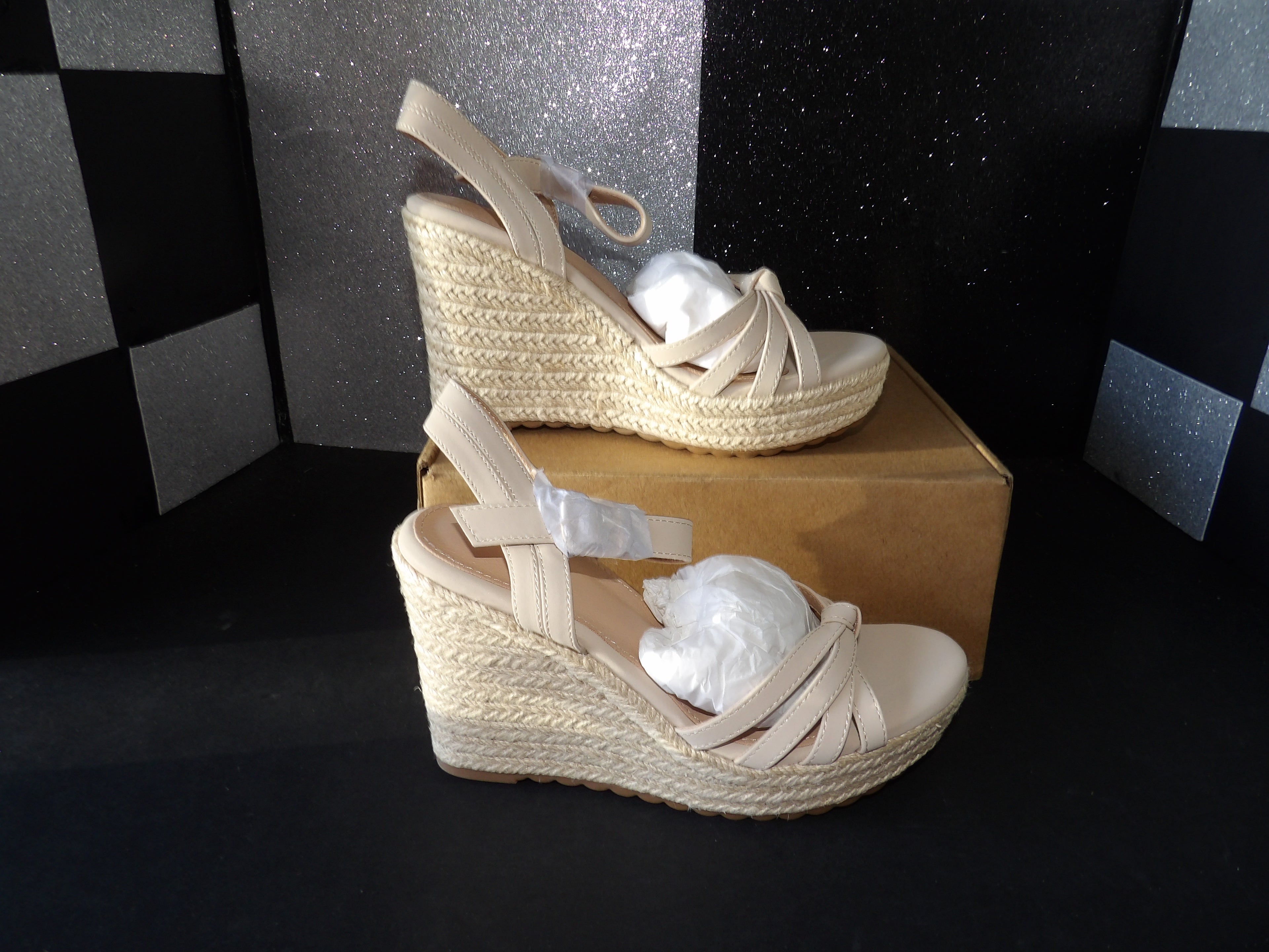 Platform Wedge Sandals – Beige (Size US Women's 7)