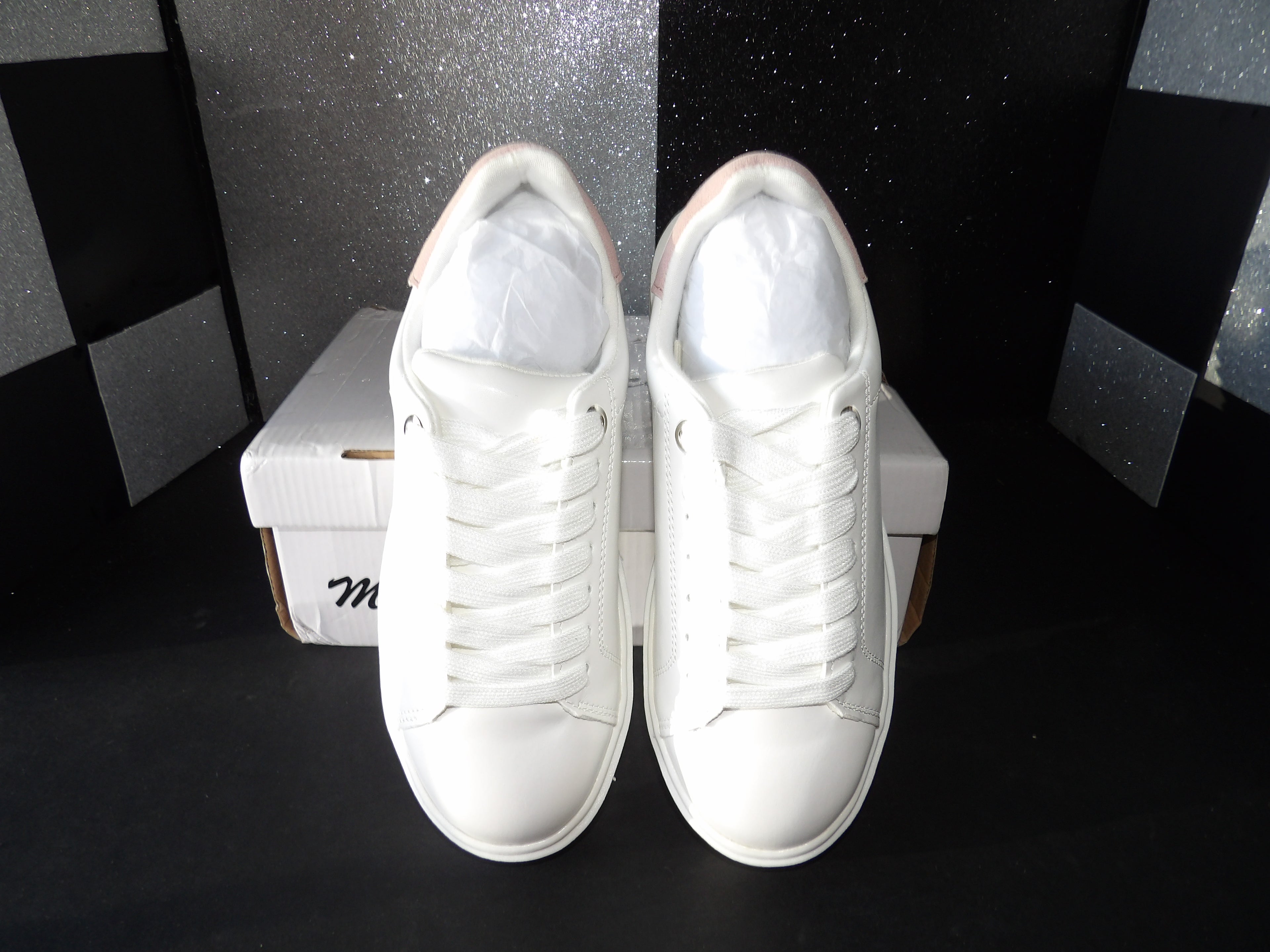 MILACACA MC-2002 Platform Sneakers – White/Pink (Size US Women's 7.5)