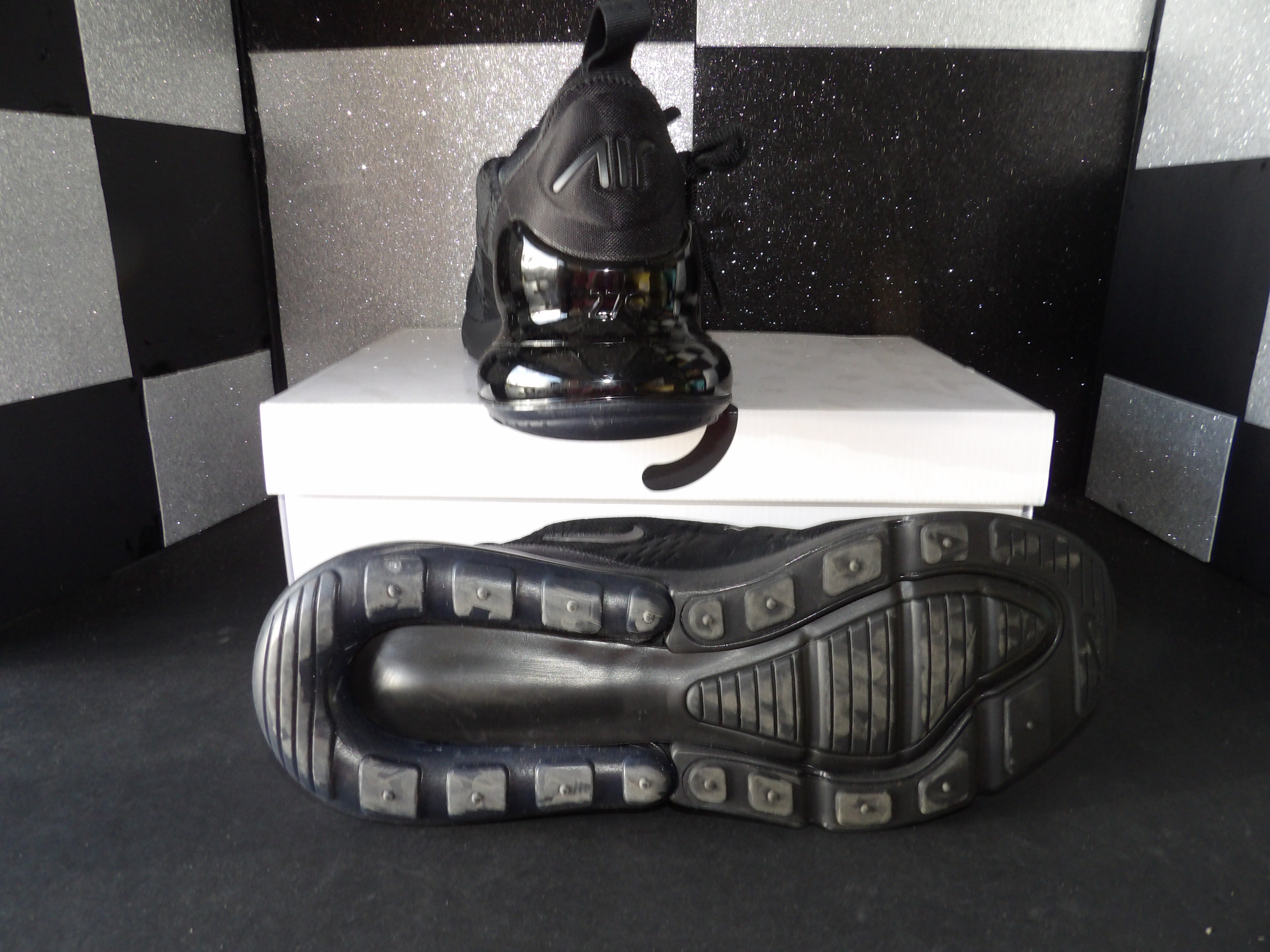 Nike Air Max 270 – Triple Black (Size US Men's 11)