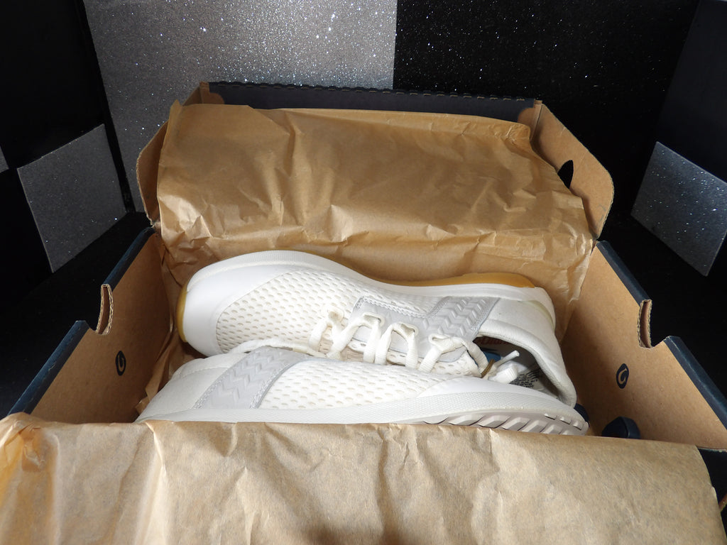Olukai Wailuku Sneakers- White (US Women's 8)