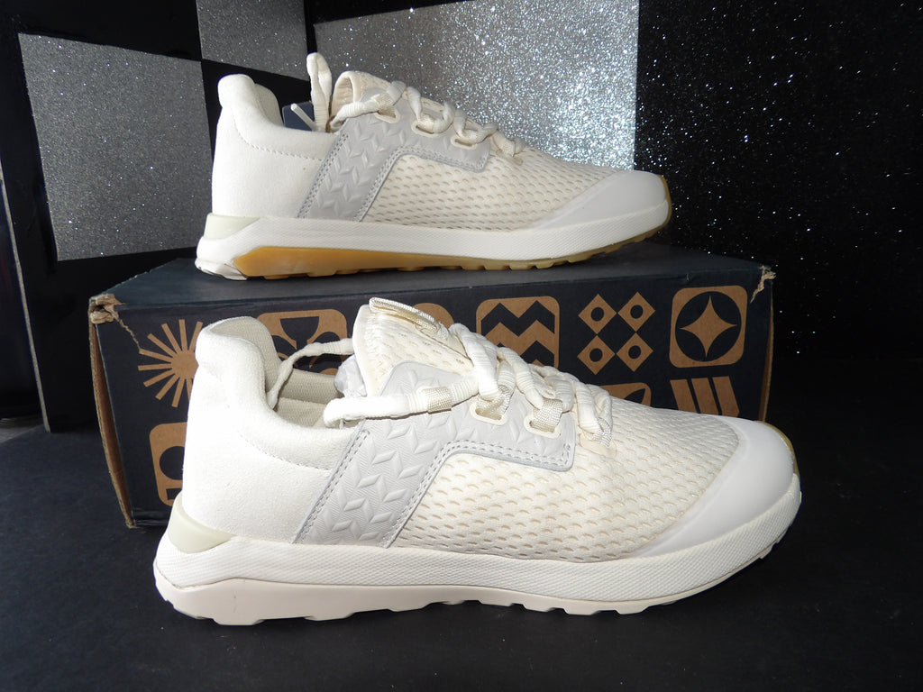 Olukai Wailuku Sneakers- White (US Women's 8)