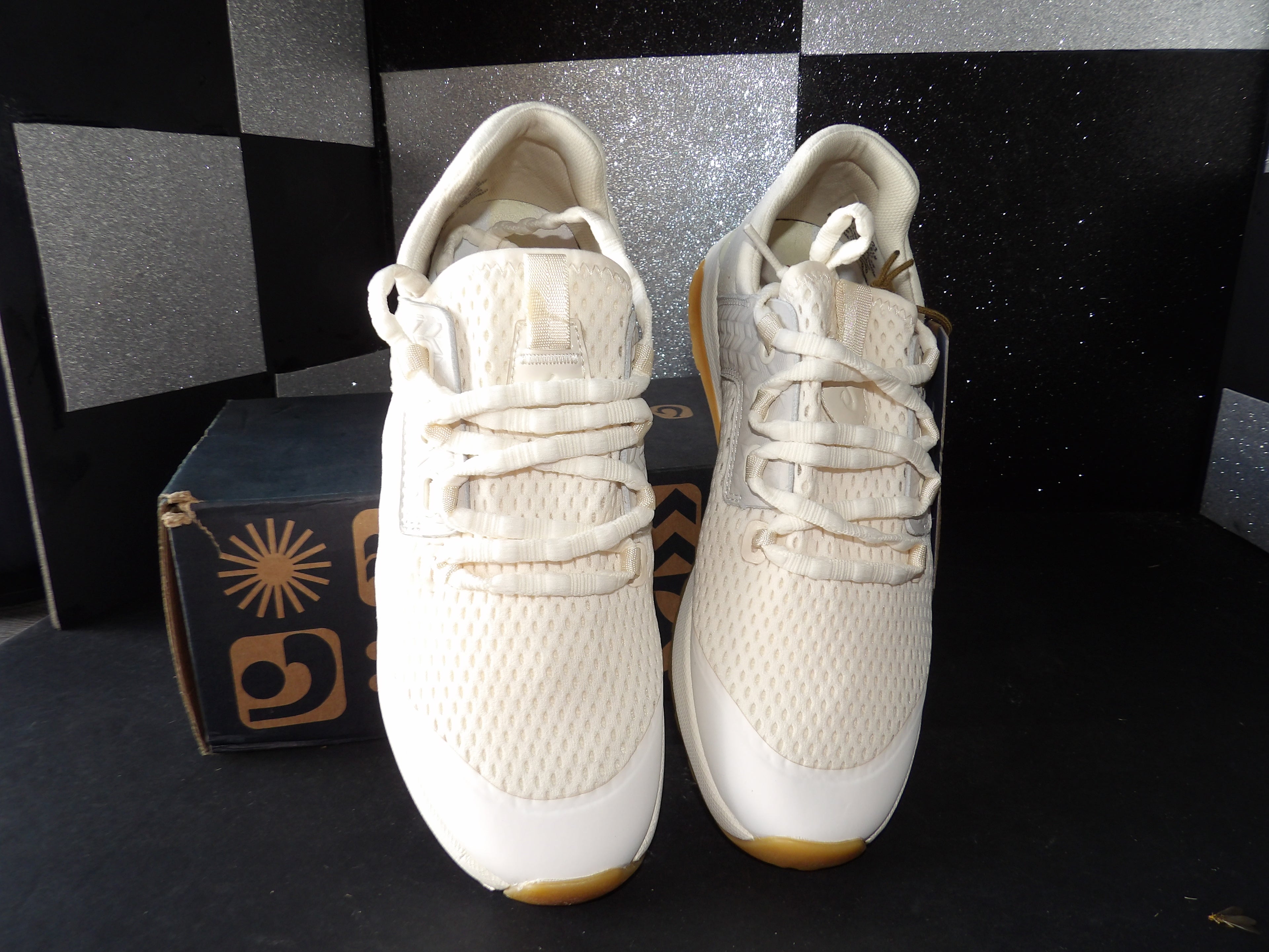 Olukai Wailuku Sneakers- White (US Women's 8)