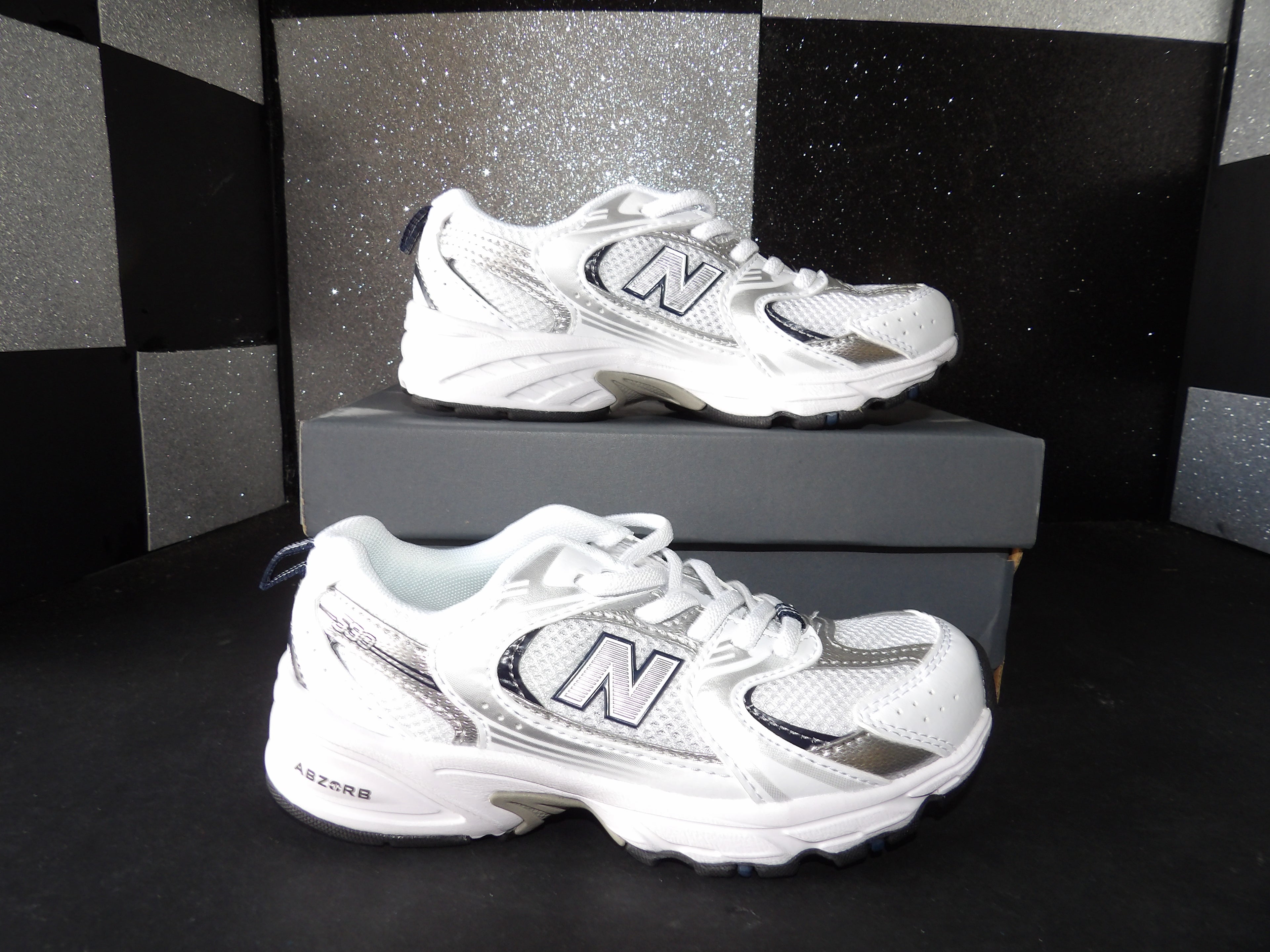 New Balance 530 Bungee Lace- White (US Kids 12)