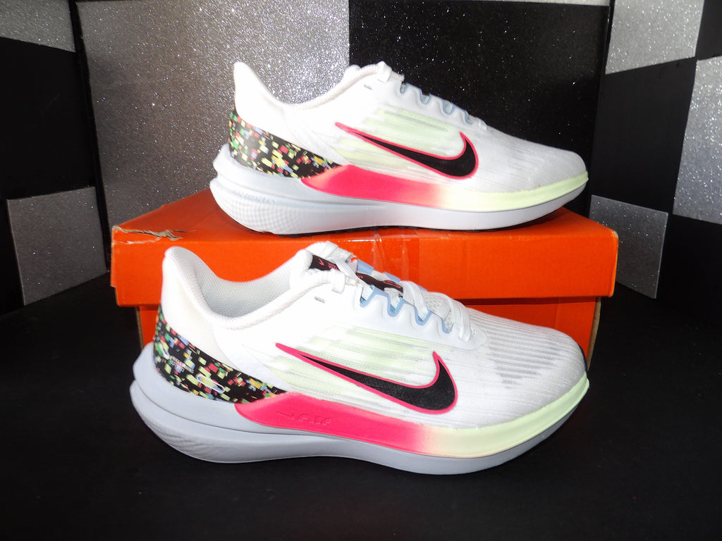 Nike Air Winflo 9- White/Pink/Yellow (US Women's 8.5)