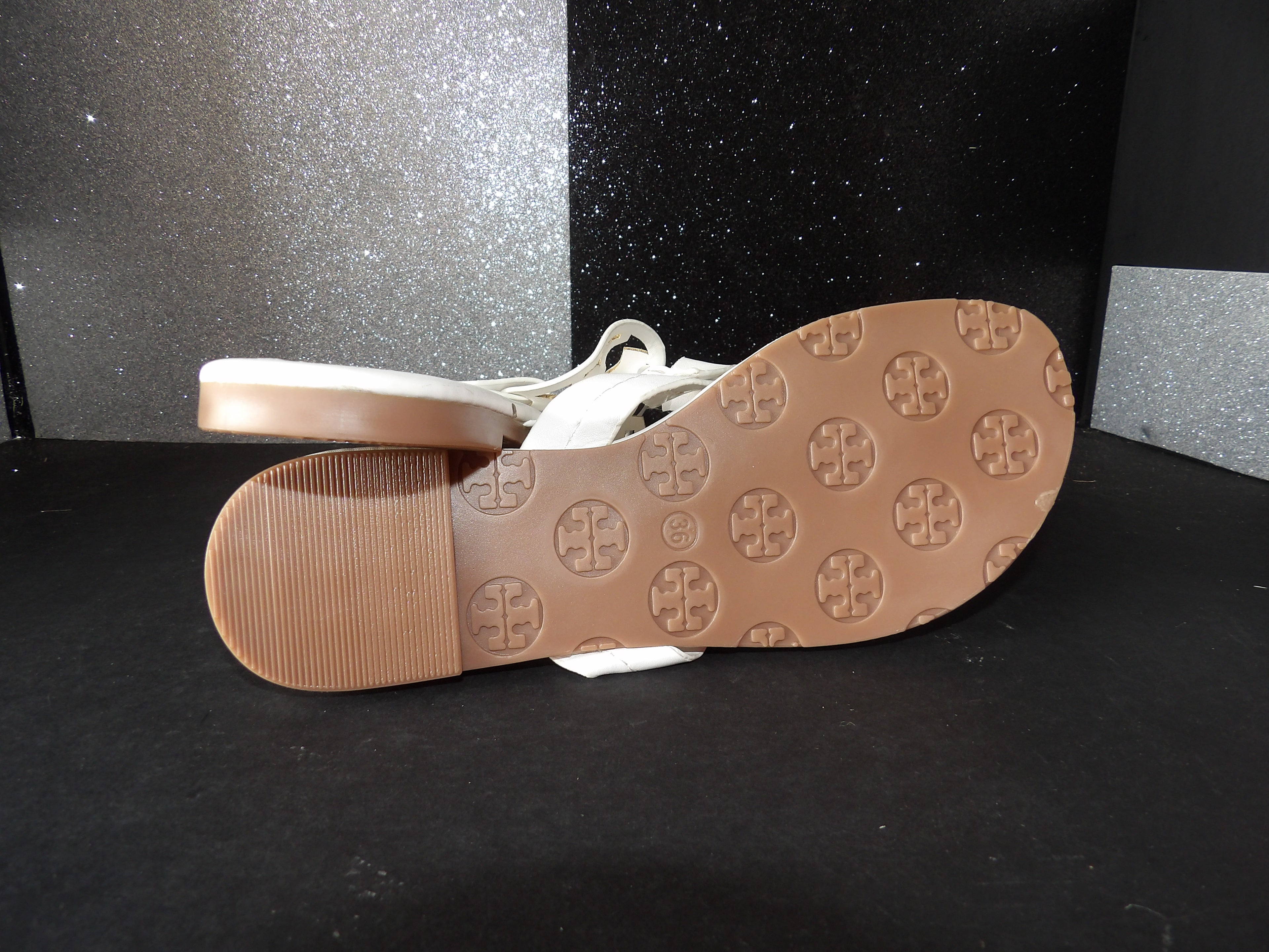 Tory Burch White Sandals (US Women's 6)