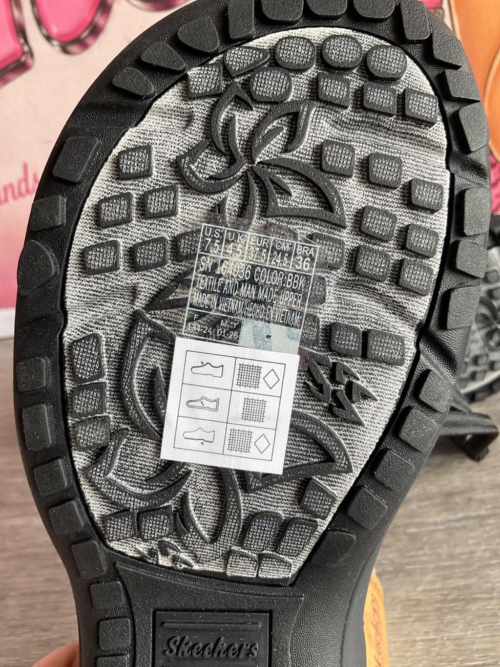 Skechers Slim-Sunnyside (Size W7.5)