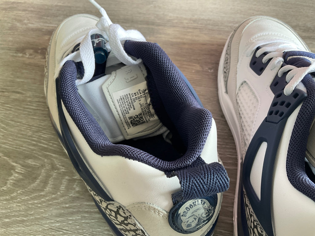 Jordan Spizike Low (Size M8.5 W10)