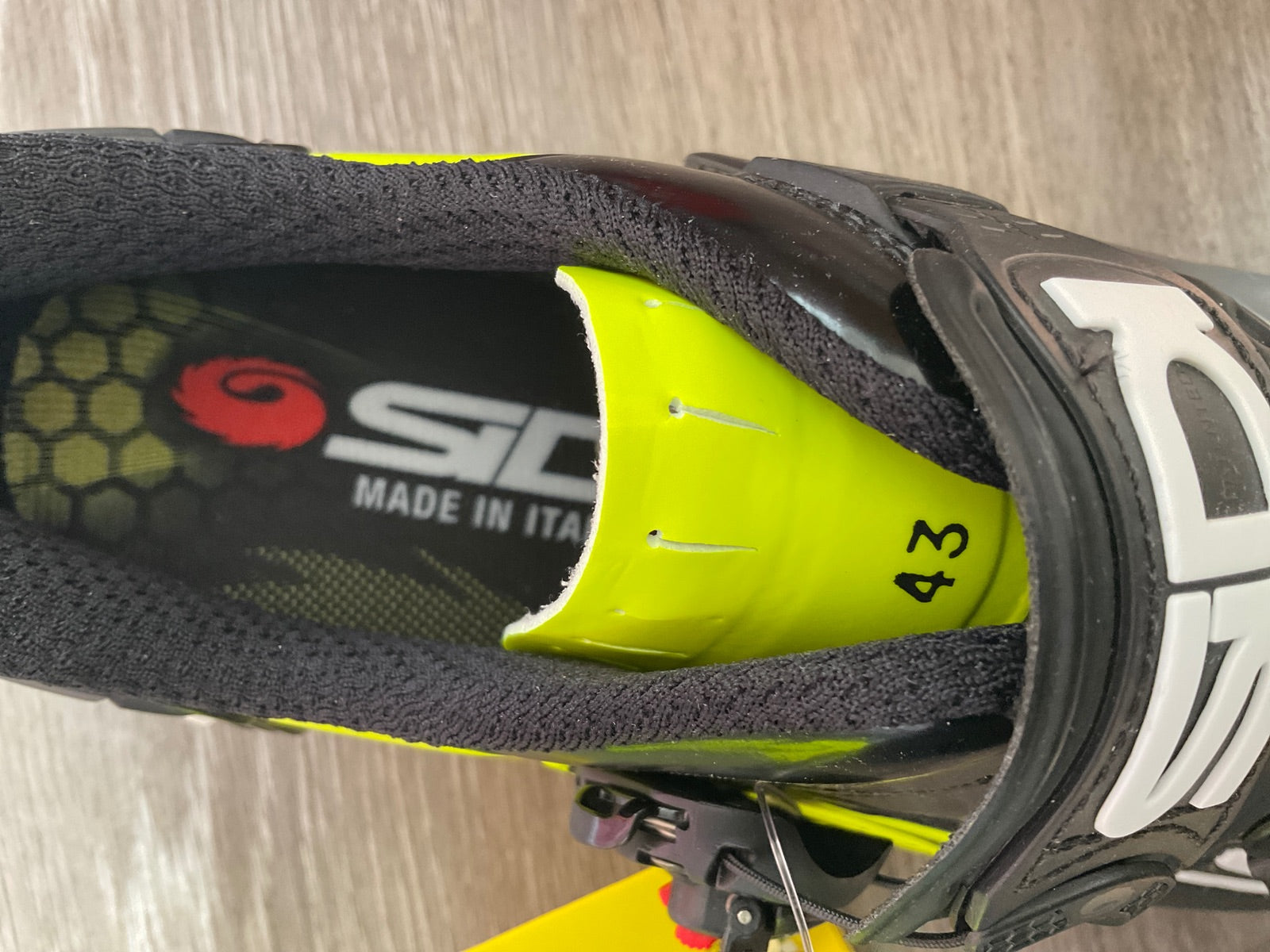 Sidl Wire Vent Cycling Shoes (Size M9)