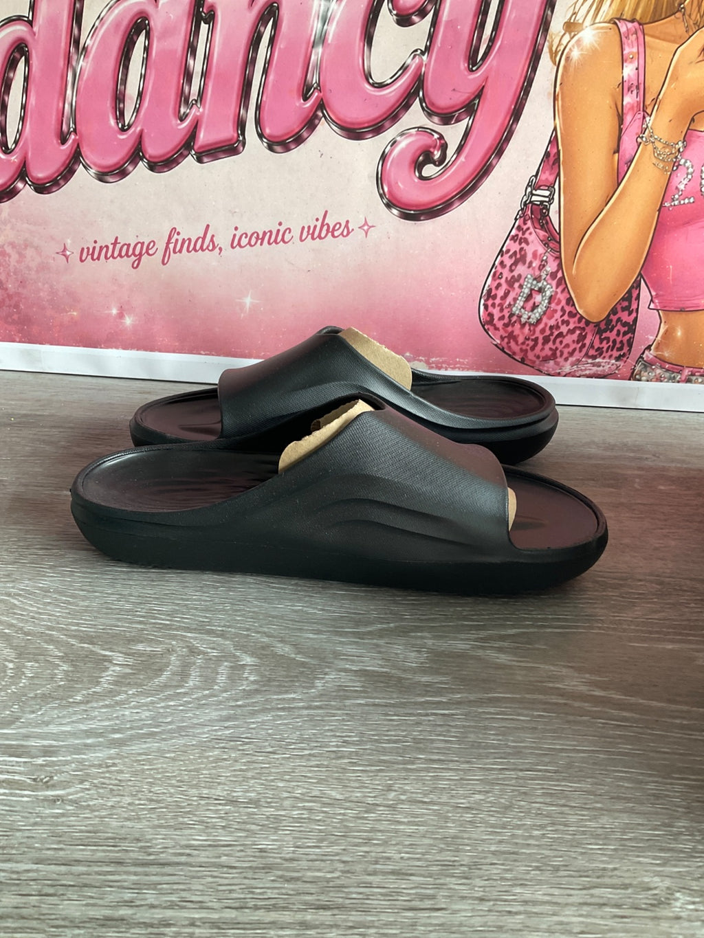 Stand+ Onyx Sandals (Size M10 W12)
