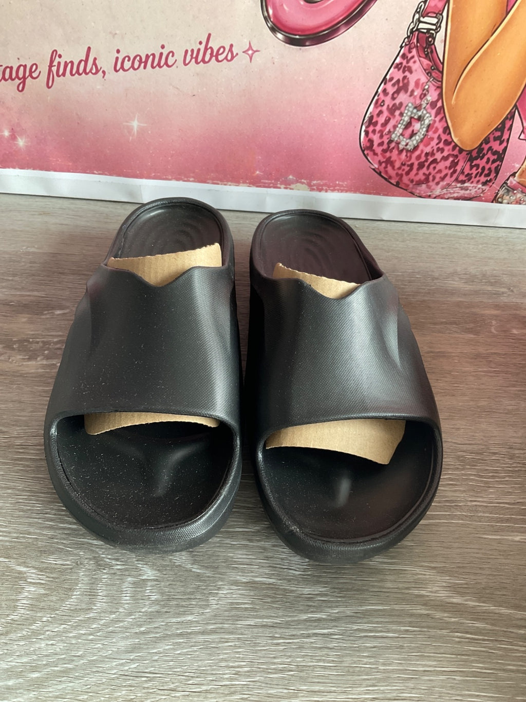 Stand+ Onyx Sandals (Size M10 W12)