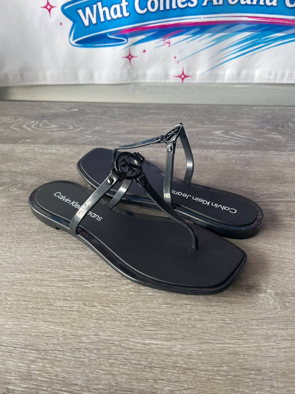Calvin Klein EDHEN (Size W8)