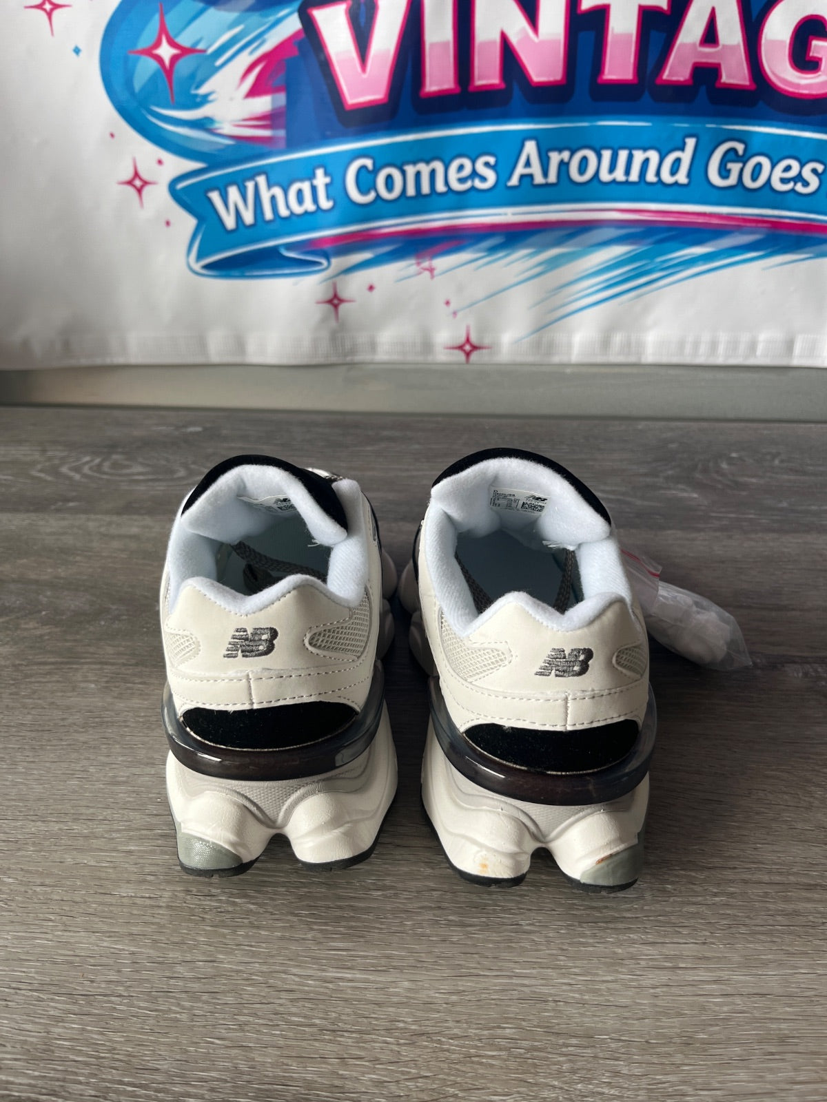 New Balance 9060 Sneakers (Size M3.5 W5)