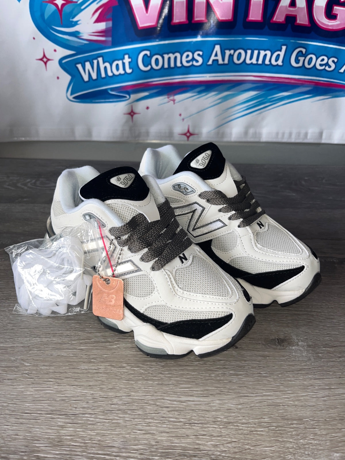 New Balance 9060 Sneakers (Size M3.5 W5)