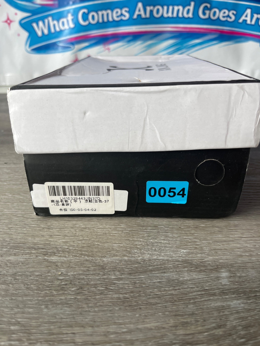 Xin Jing Slip ons (Size W6.5)