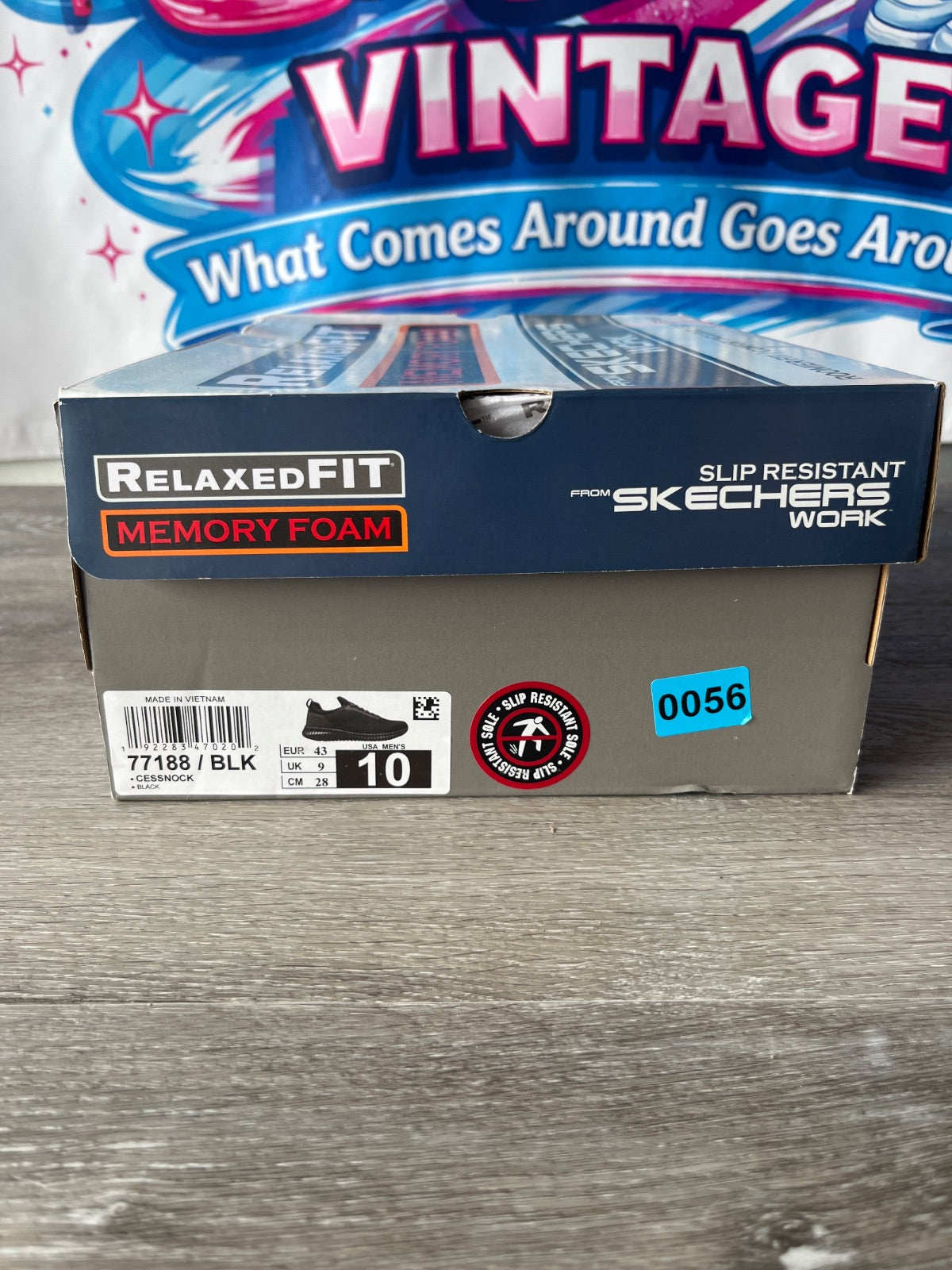 Sketchers Slip Resistant Sneaker (Size M10)