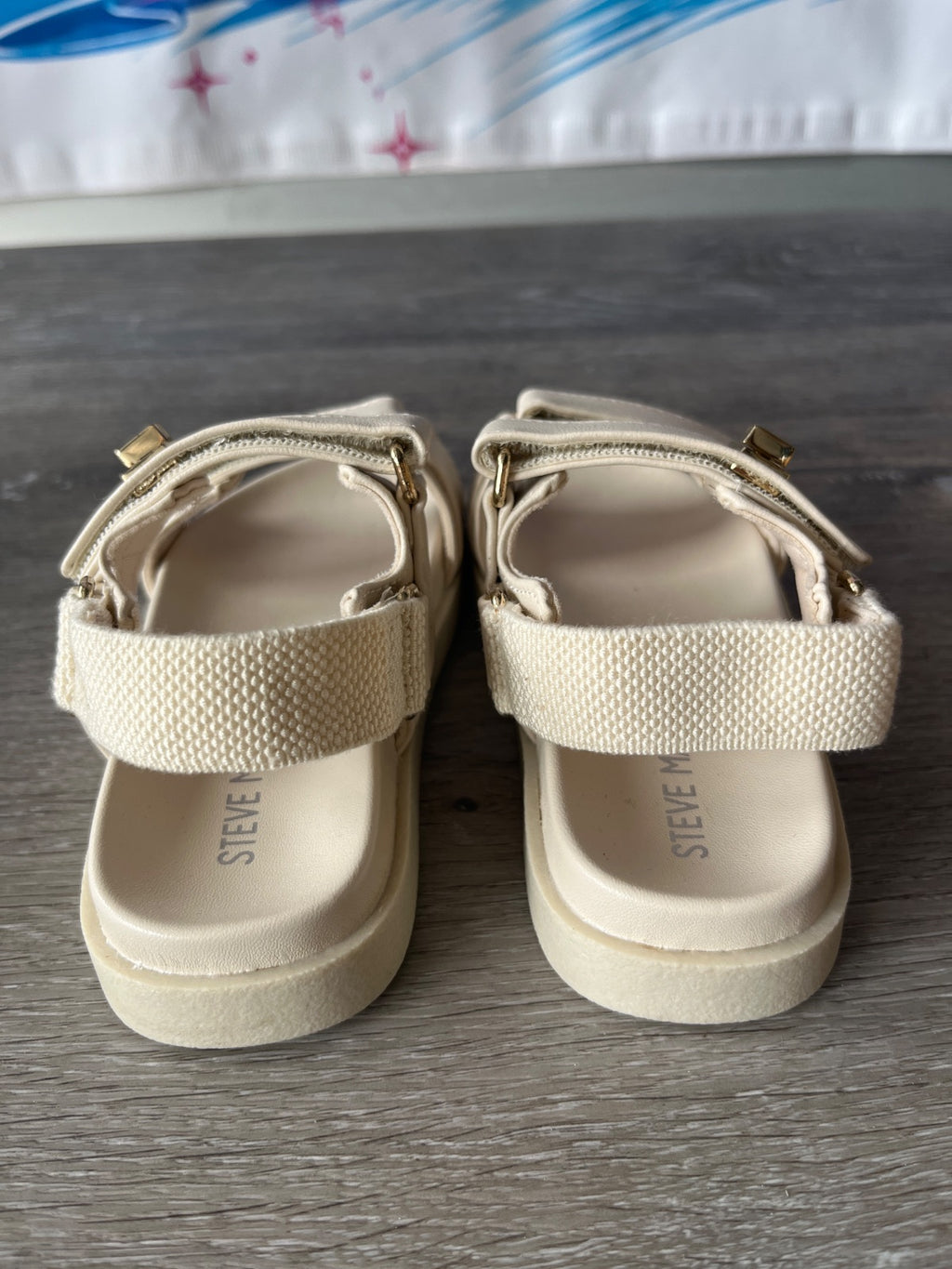 Steve Madden Sandal (Size W9)