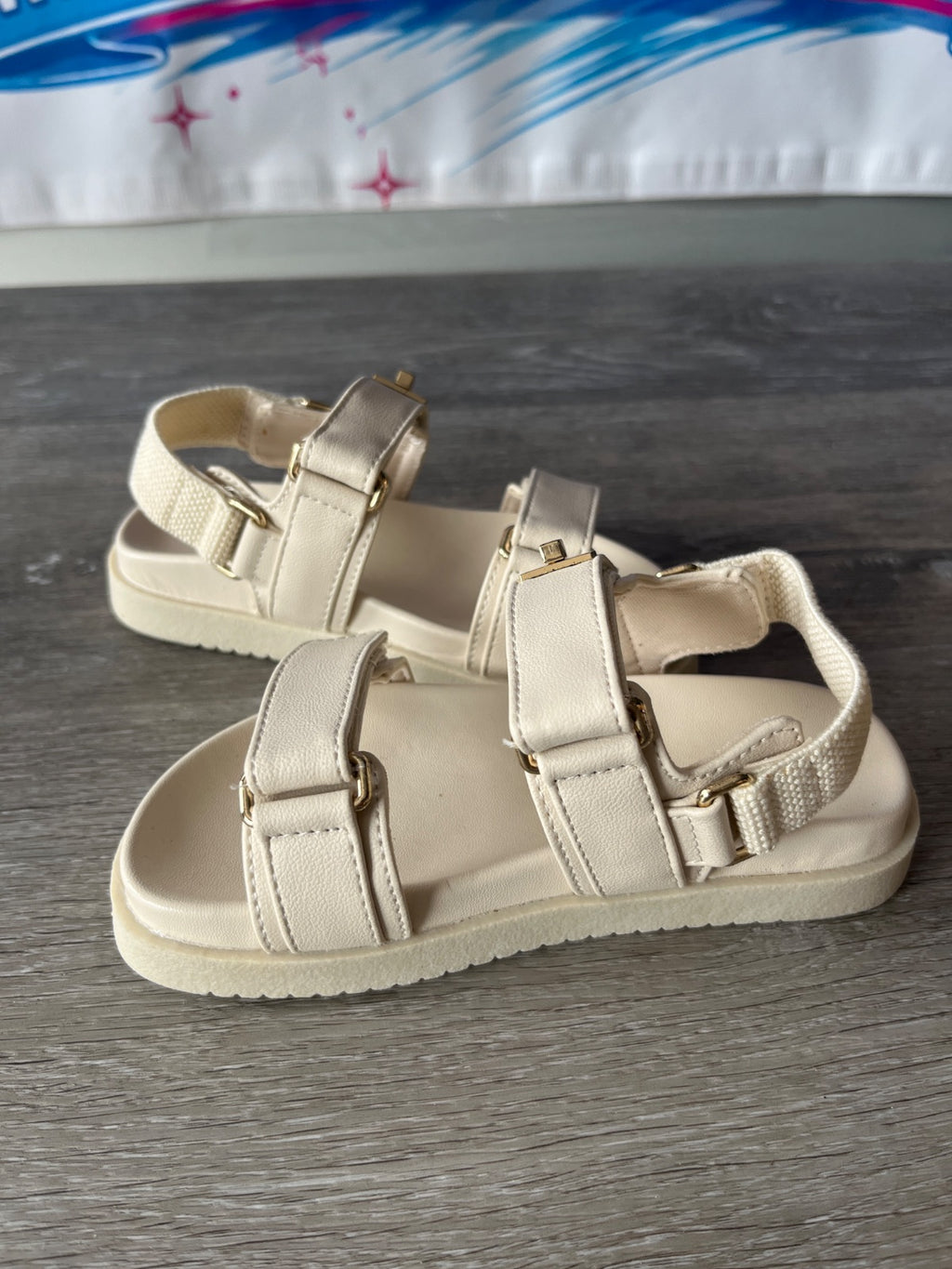 Steve Madden Sandal (Size W9)