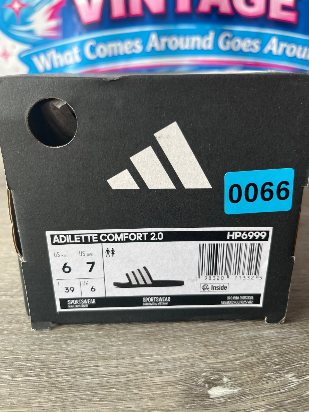 Adidas Adilette Comfort 2.0 (Size M6 W7)
