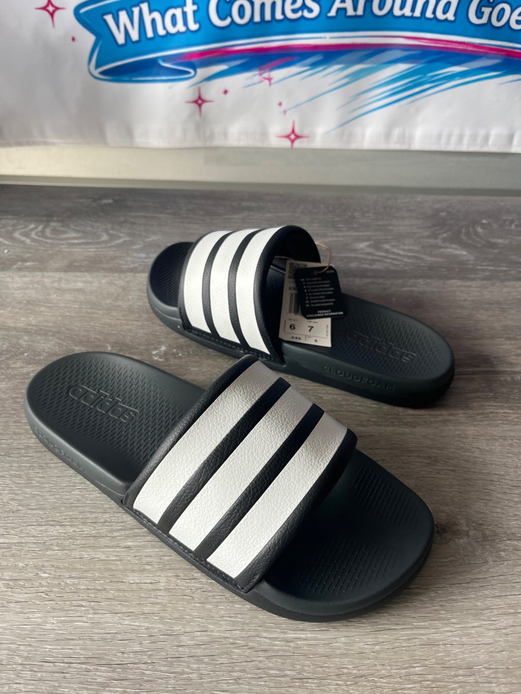 Adidas Adilette Comfort 2.0 (Size M6 W7)