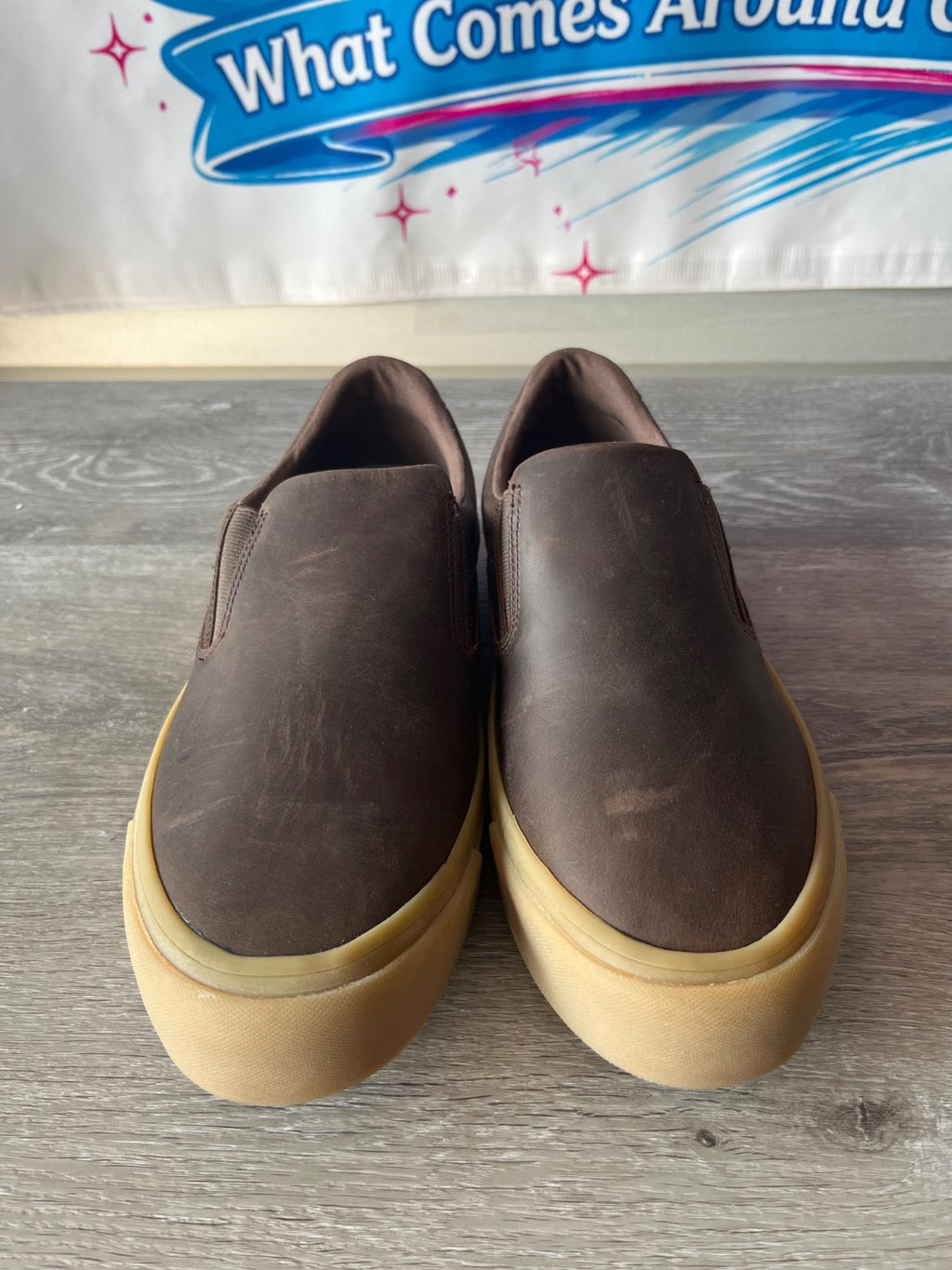 SeaVees Hawthorne Slip On (Size M9)