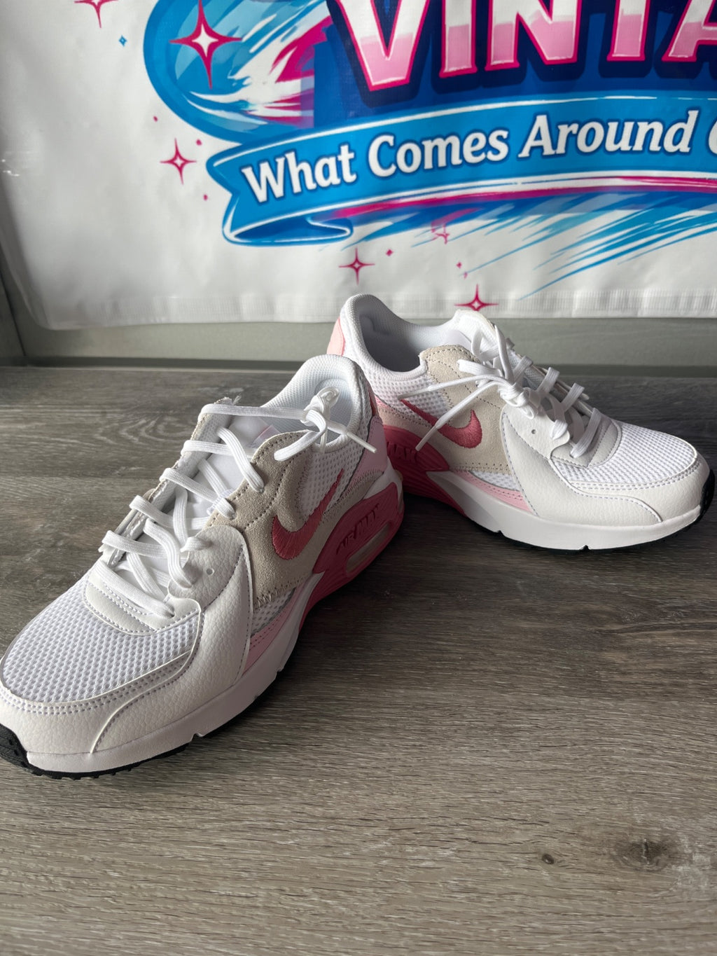 Nike Air Max Excee (Size W8.5)
