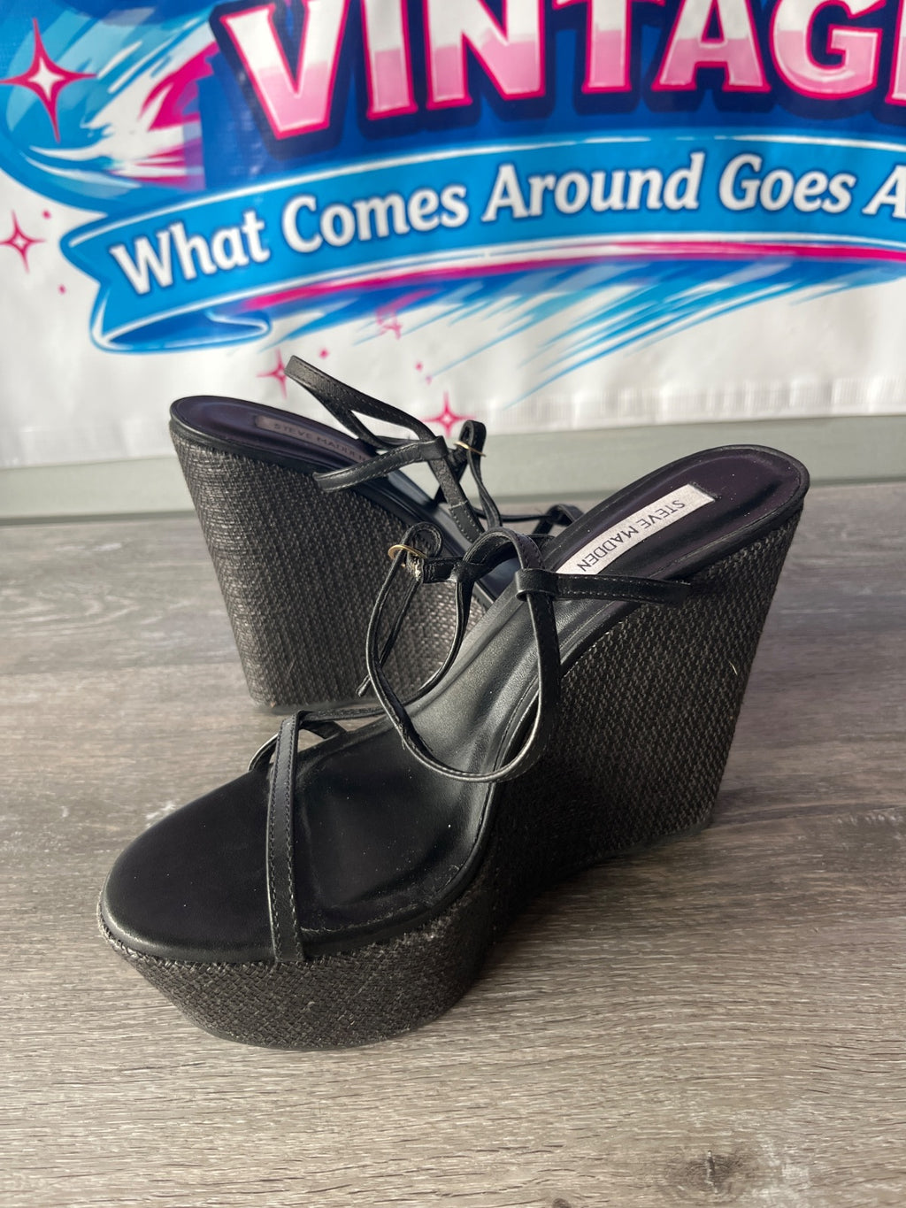 Steve Madden Grove Heel (Size W8.5)
