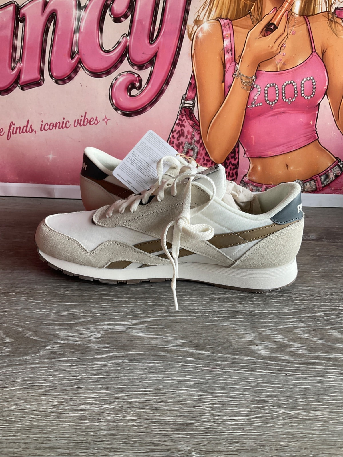 Reebok Classic Nylon (Size M12)