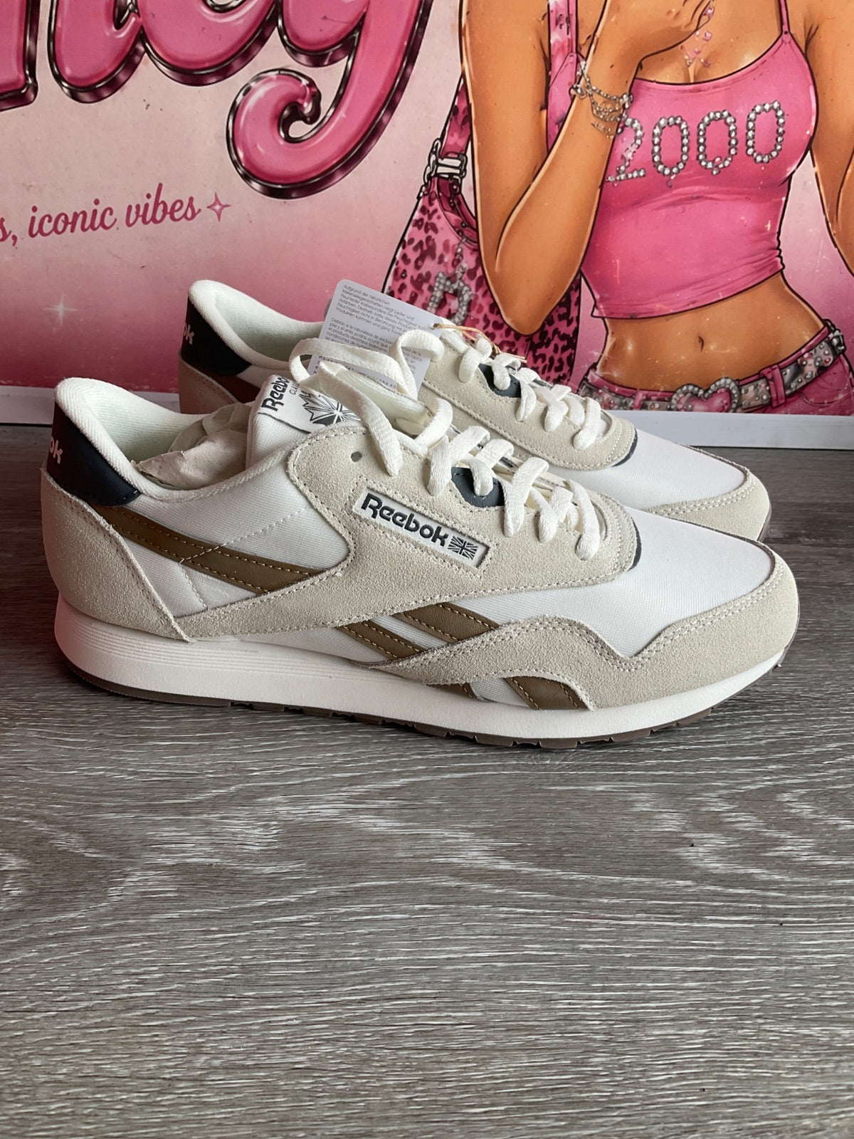 Reebok Classic Nylon (Size M12)