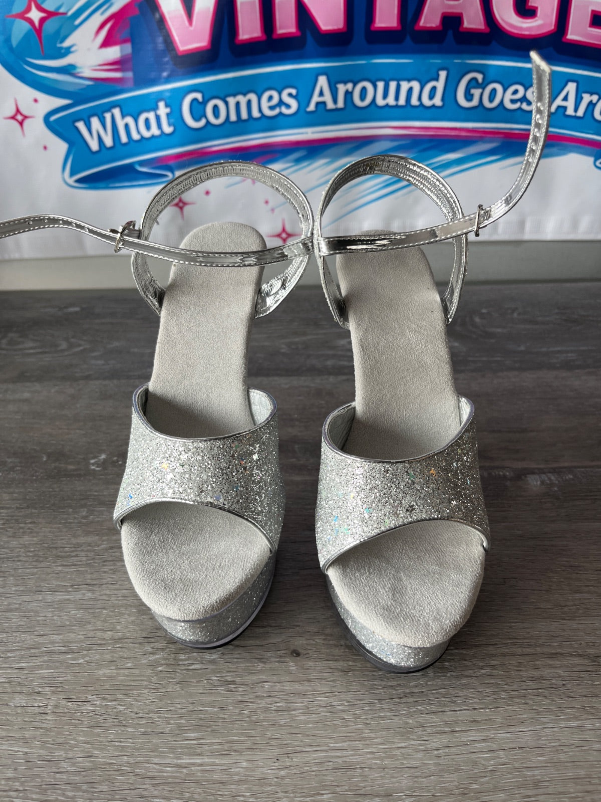 Sparkly Tall Pumps (Size W8.5)