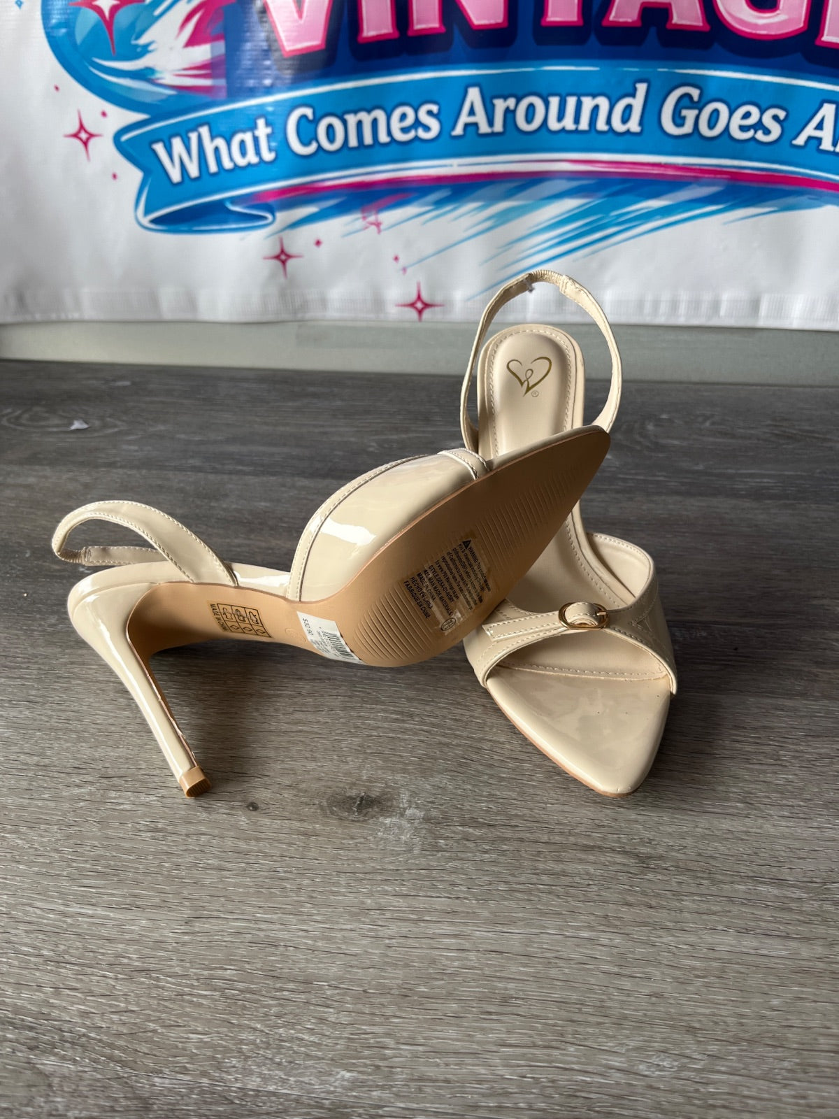 Windsor Desa Nude Thin Heel(Size W7.5)