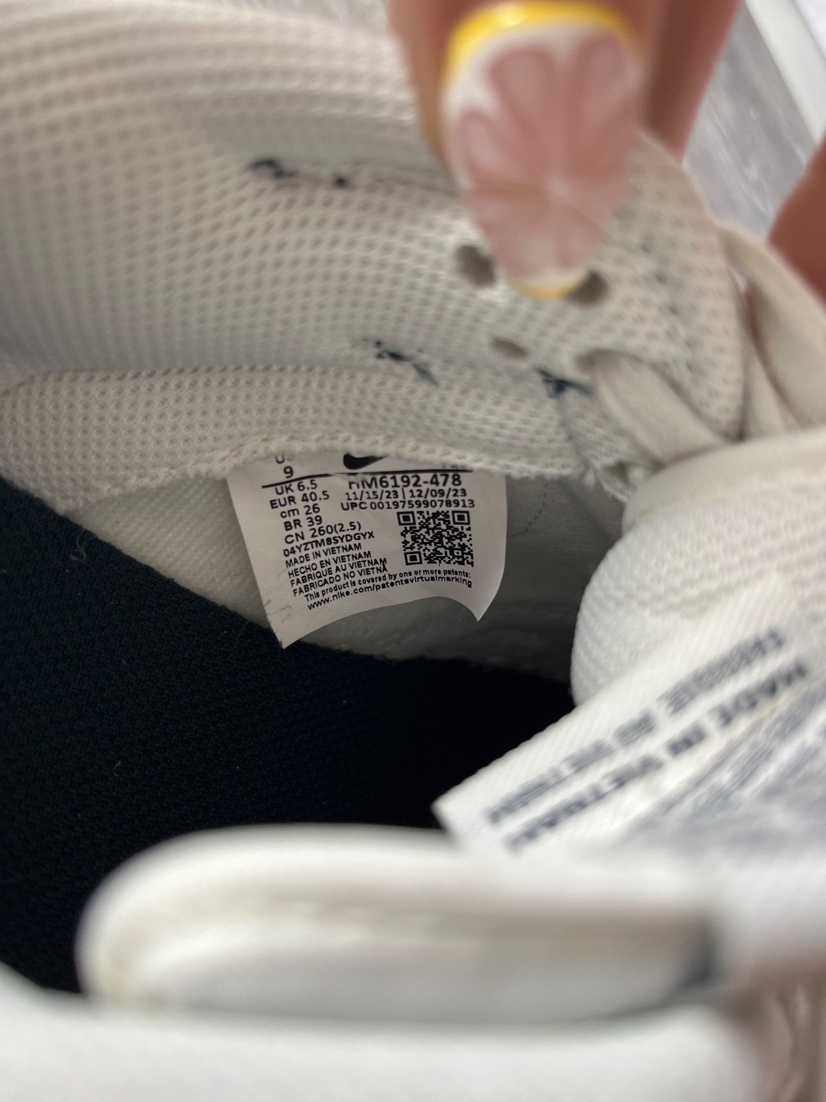 Nike Dunk Low (Size W9)
