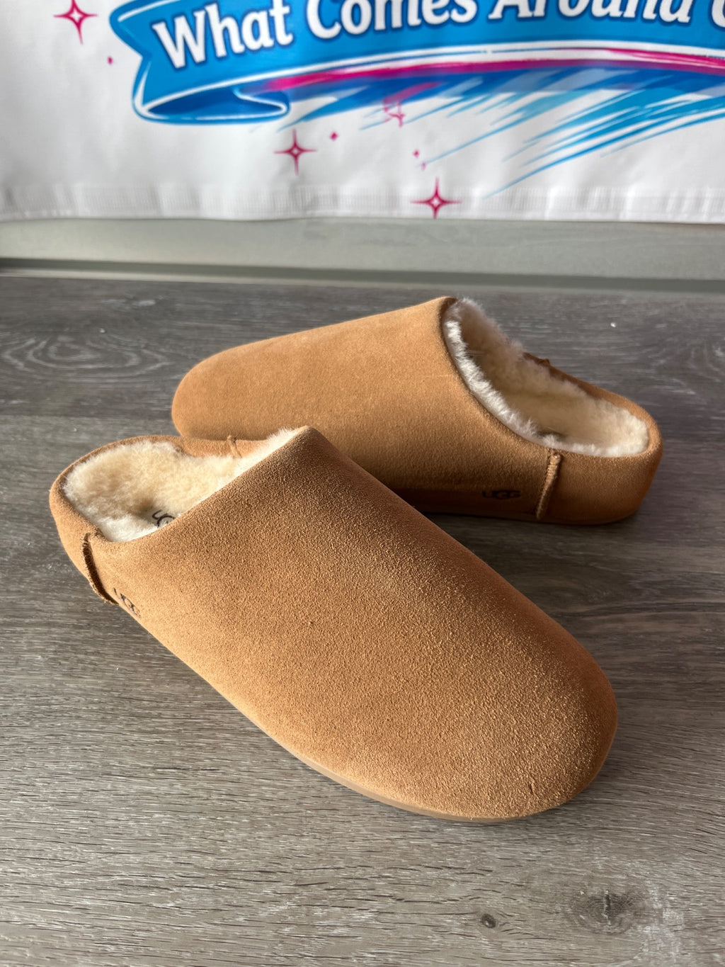 Ugg Ella Slip On (Size W8)