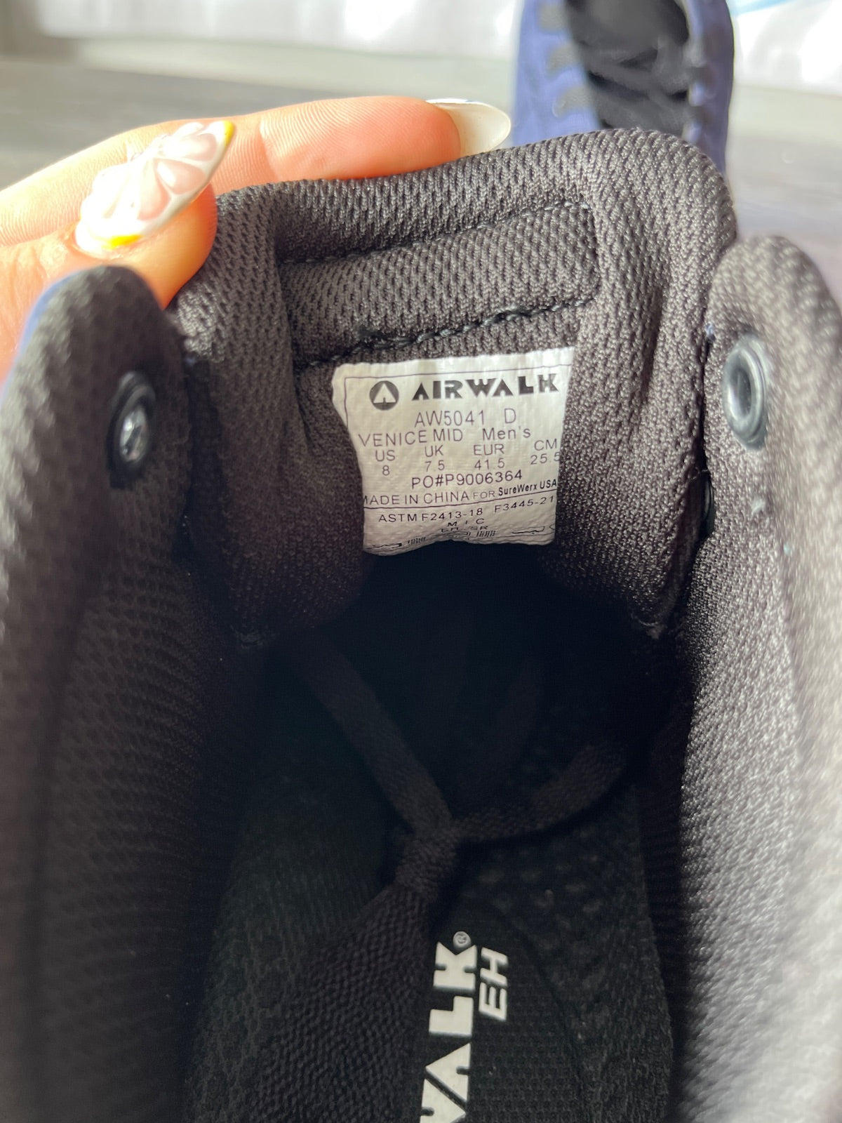 Airwalk Venice Mid (Size M8)