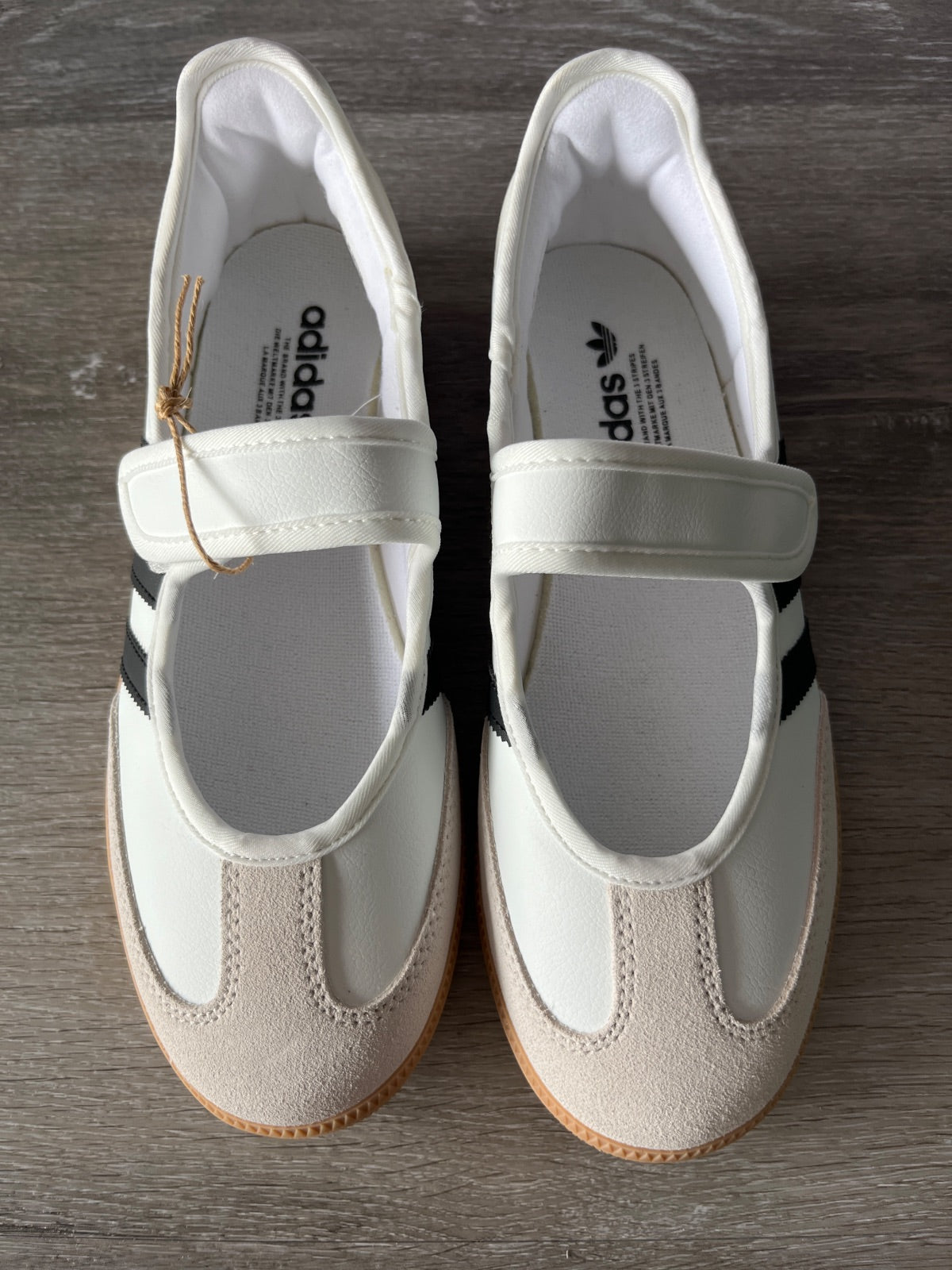 Adidas Samba Jane (Size W7)
