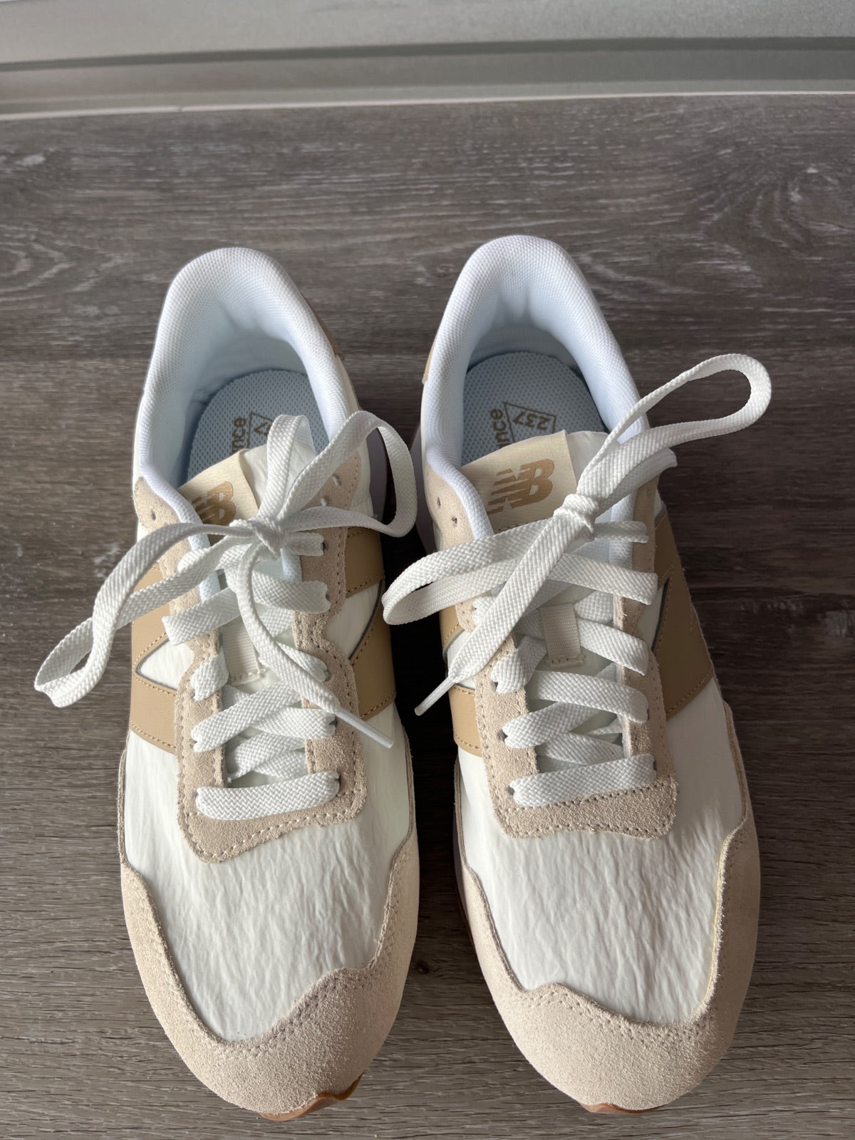 New Balance 237 (Size W8.5)