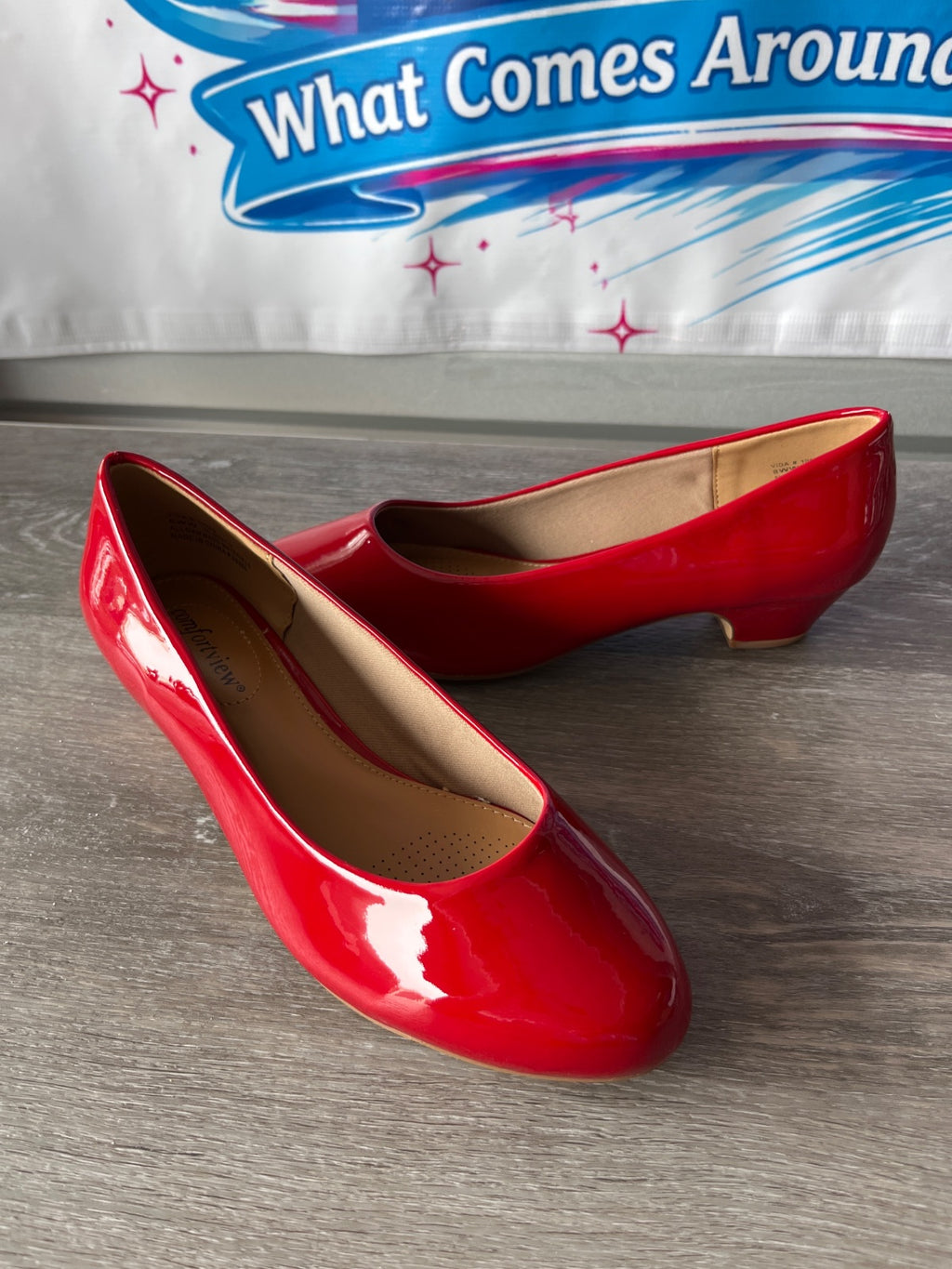 Comfort View Vida Wide Width Heels (Size W8)